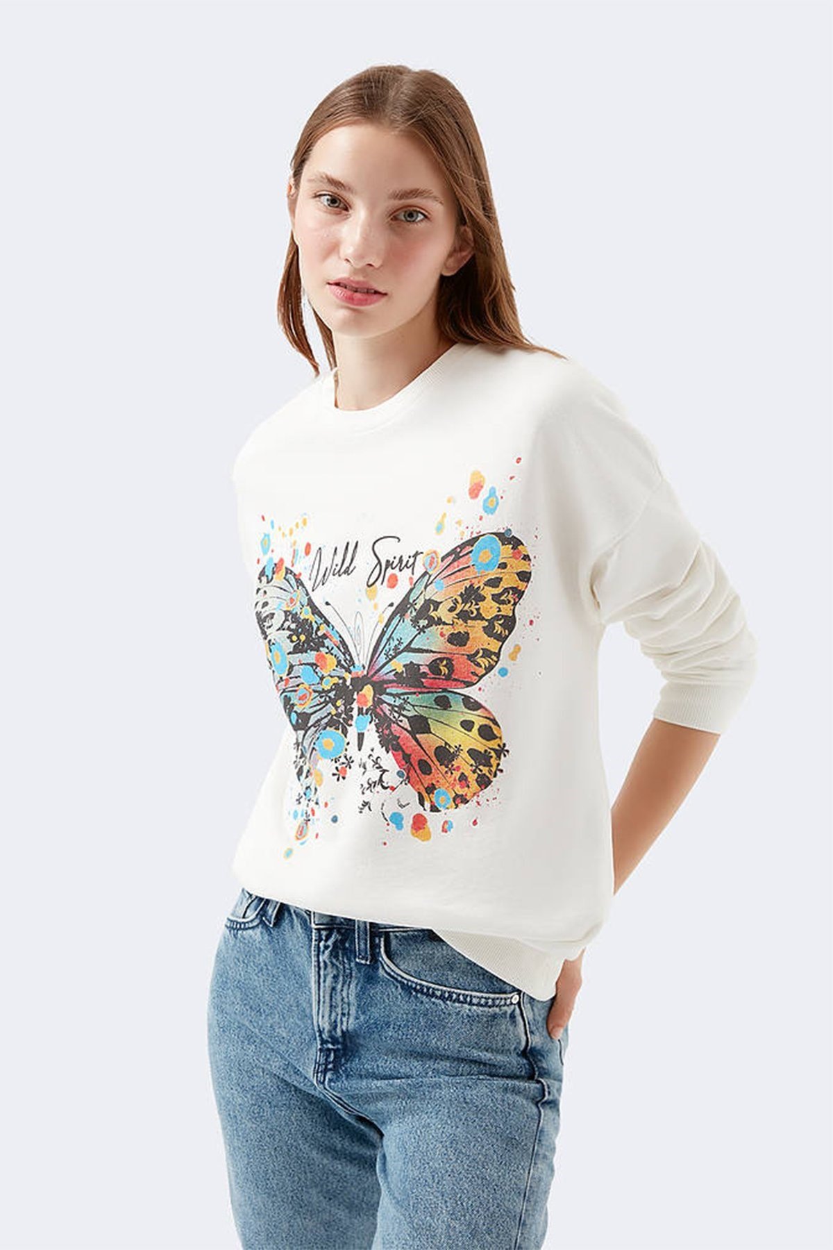 1600412-32158Mavi Kadın Kelebek Sweatshirt Kırık Beyaz