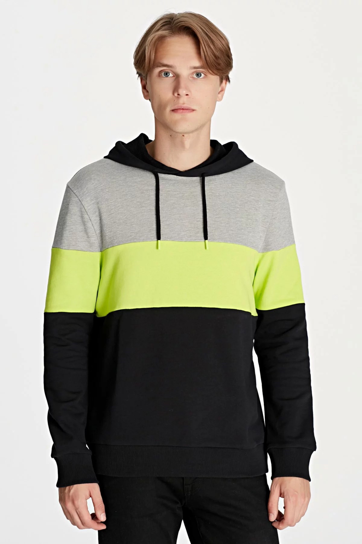 065785-900Mavi Kapişonlu Sweatshirt Siyah