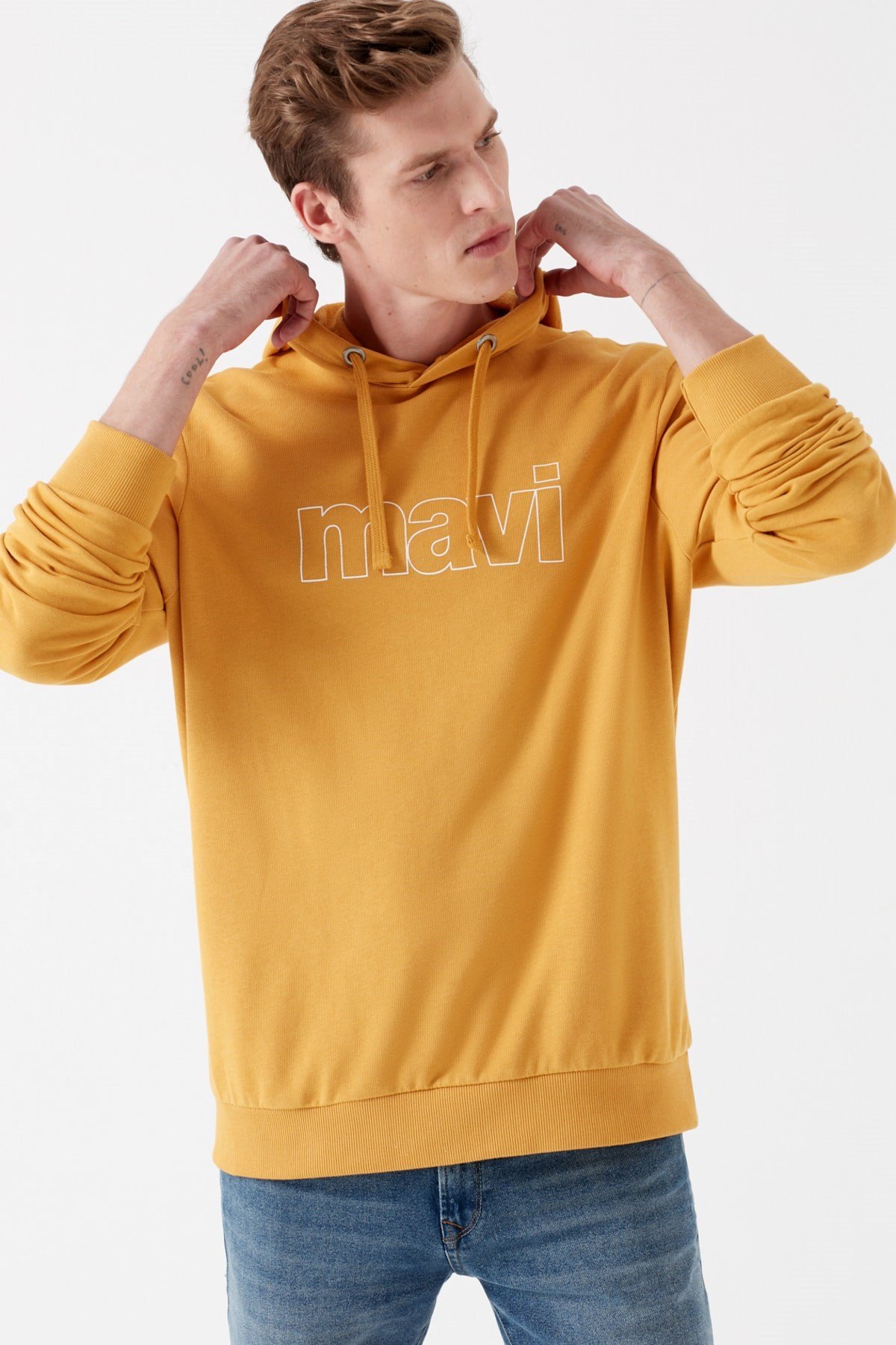 065606-30719NEBIMV3NEBIMV3|065606-30719|STDMAVİ LOGO KAPİŞONLU SWEATSHIRT hardal ERKEK SWEATSHIRT-STD