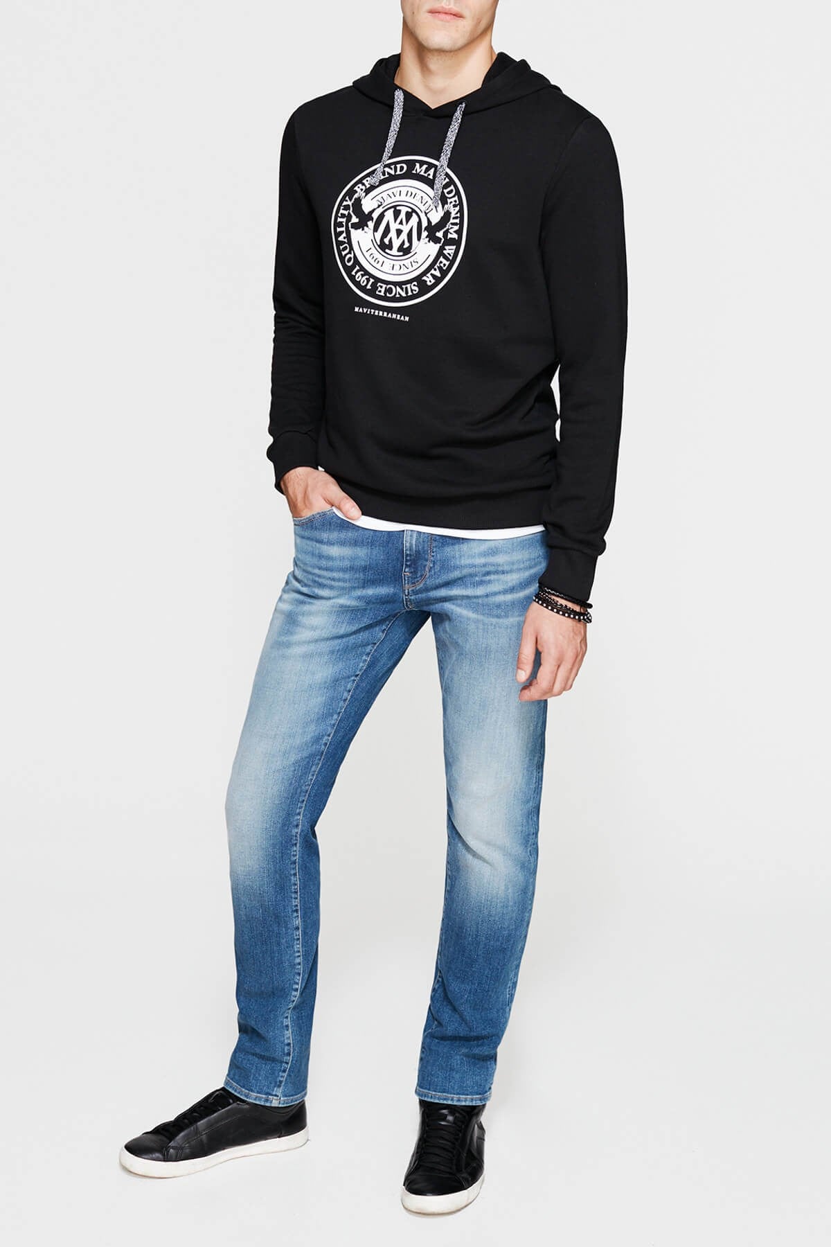 065169-900NEBIMV3NEBIMV3|065169-900|STDMAVİ MAVİ BASKILI SWEATSHIRT siyah ERKEK SWEATSHIRT 065169-900-STD