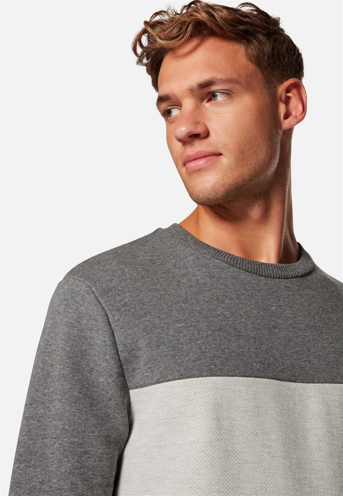 065879-30775NEBIMV3NEBIMV3|065879-30775|STDMAVİ PARÇALI SWEATSHIRT koyu gri melanj ERKEK SWEATSHIRT-STD