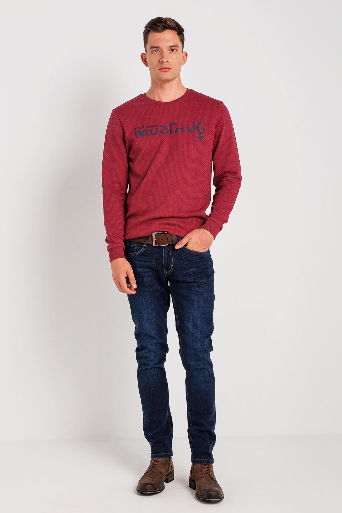 04-M00105-889NEBIMV3NEBIMV3|04-M00105-889|F77MUSTANG ERKEK KABARTMA BASKILI SWEATSHIRT-Bordo