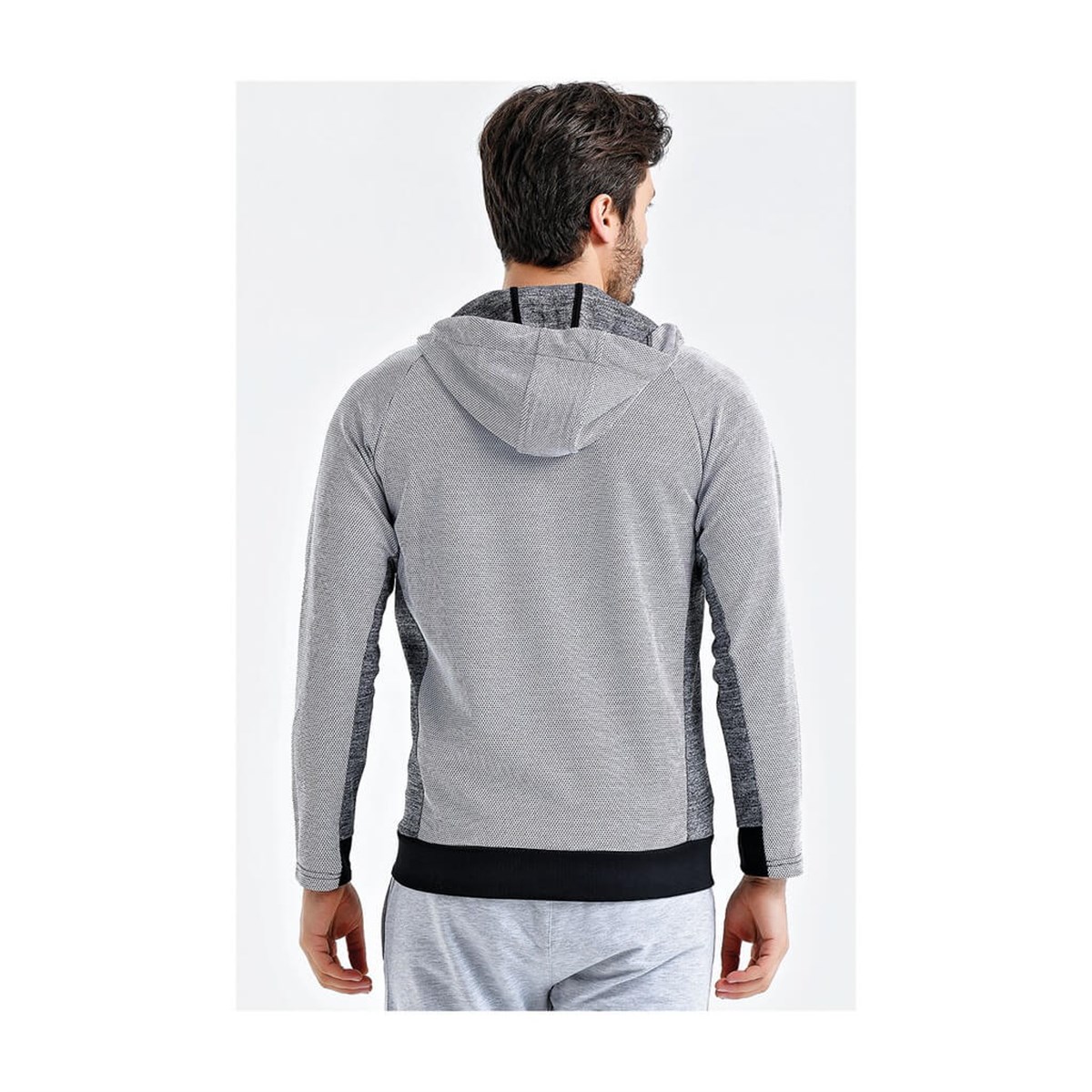 12.10.011.004.093.069Sweat Poly. Kapşonlu Grey M