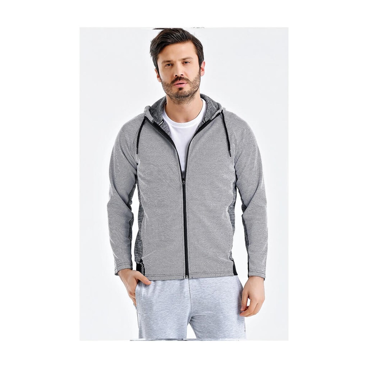 12.10.011.004.093.069Sweat Poly. Kapşonlu Grey M