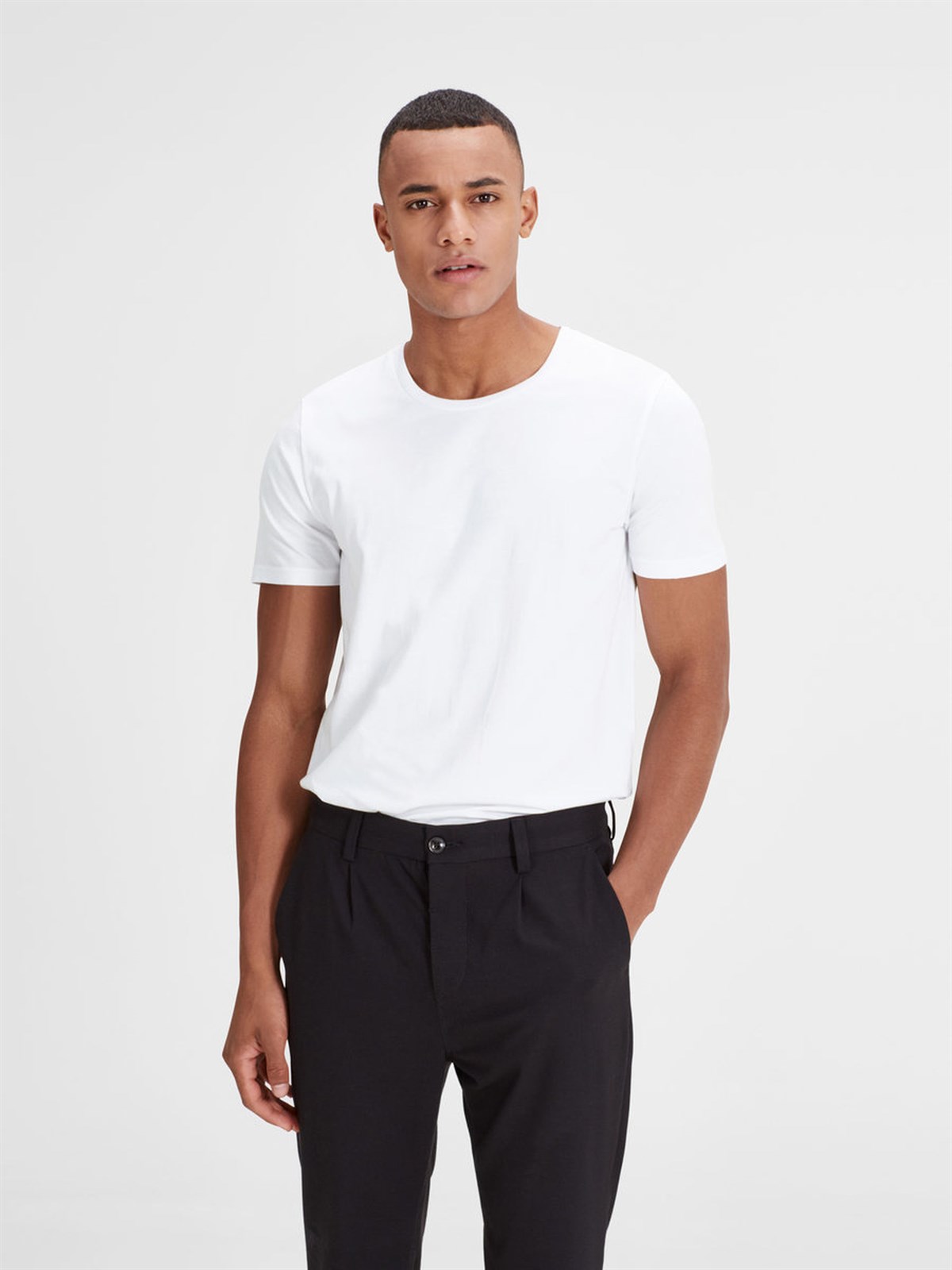 12127968NEBIMV3NEBIMV3|12127968|WhiteJACK & JONES JACPIMA BASIC TEE CREW NECK SS ERKEK T-SHIRT-White