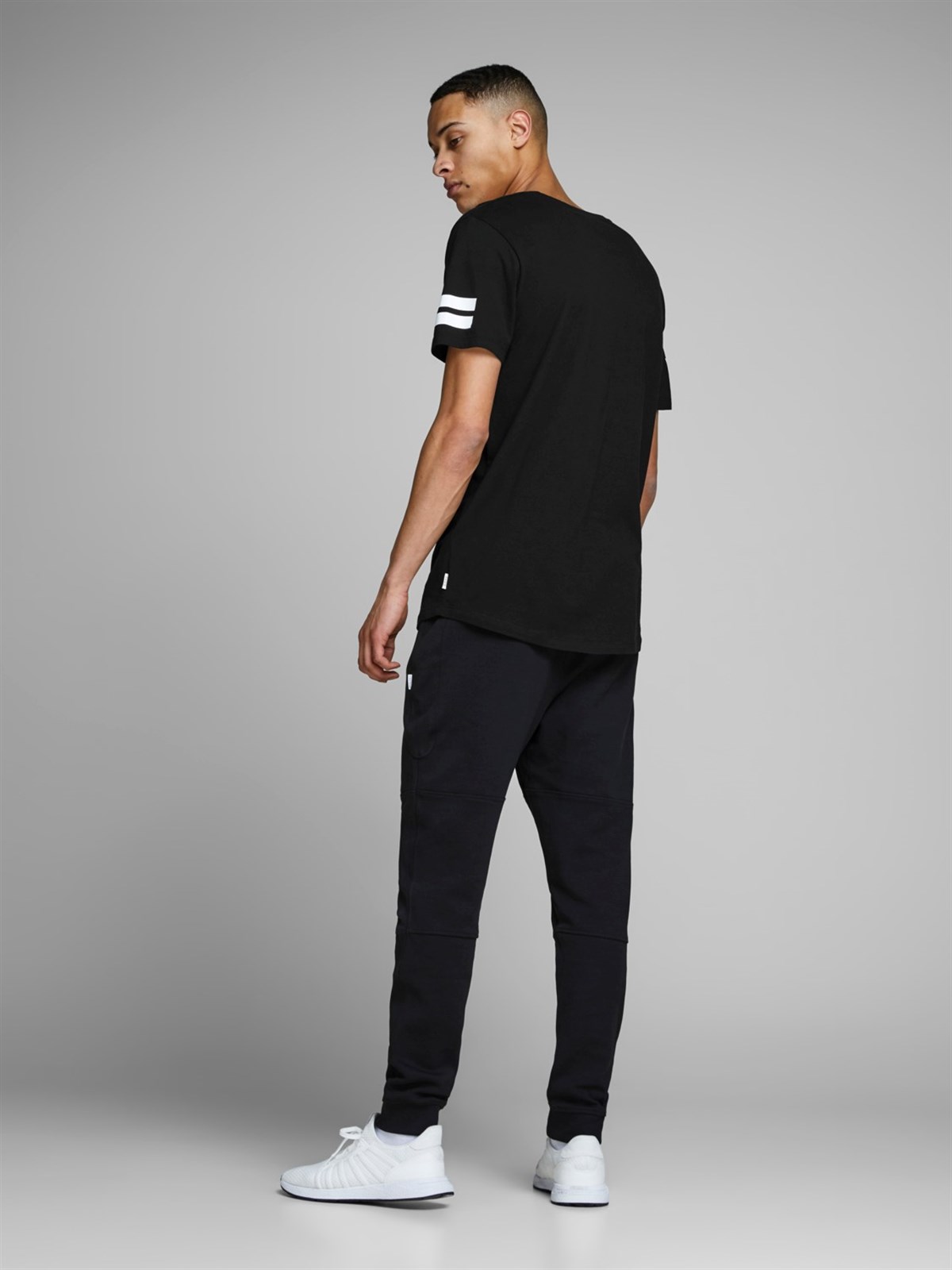 12116021Jack&Jones Jcoboro Tee SS Crew Neck Noos Erkek T-Shirt-12116021