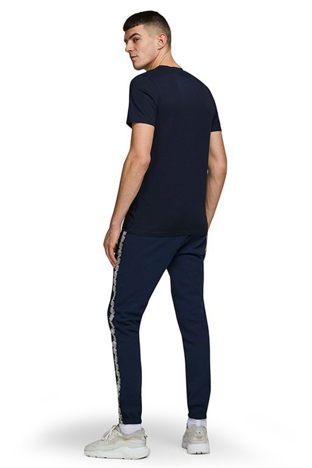 12172246Jack&Jones Jcoshaun Erkek Tişört