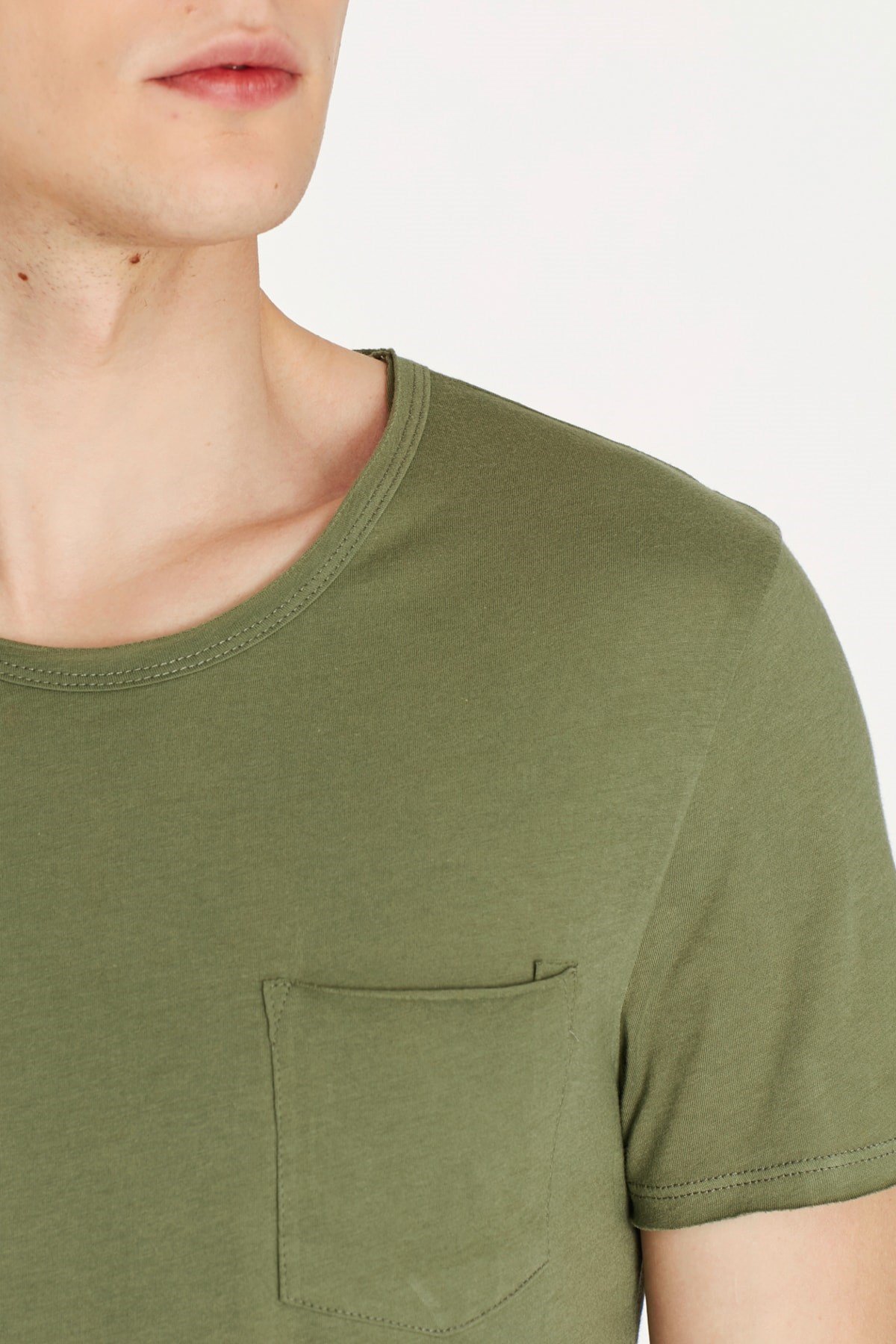 062772-30721NEBIMV3NEBIMV3|062772-30721|STDMAVİ BASIC TİŞÖRT zeytin yeşili ERKEK T-SHIRT 062772-30721-STD