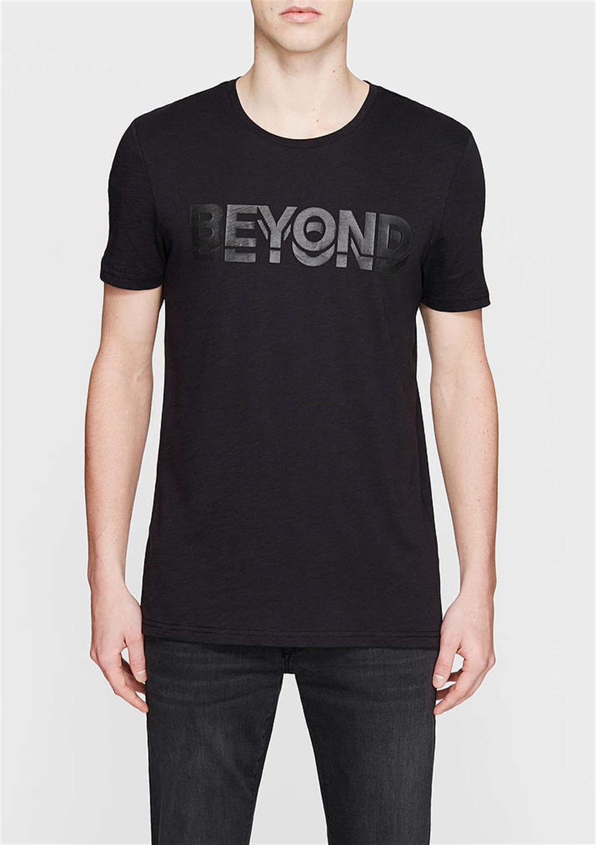 065360-900MAVİ BEYOND BASKILI TİŞÖRT siyah