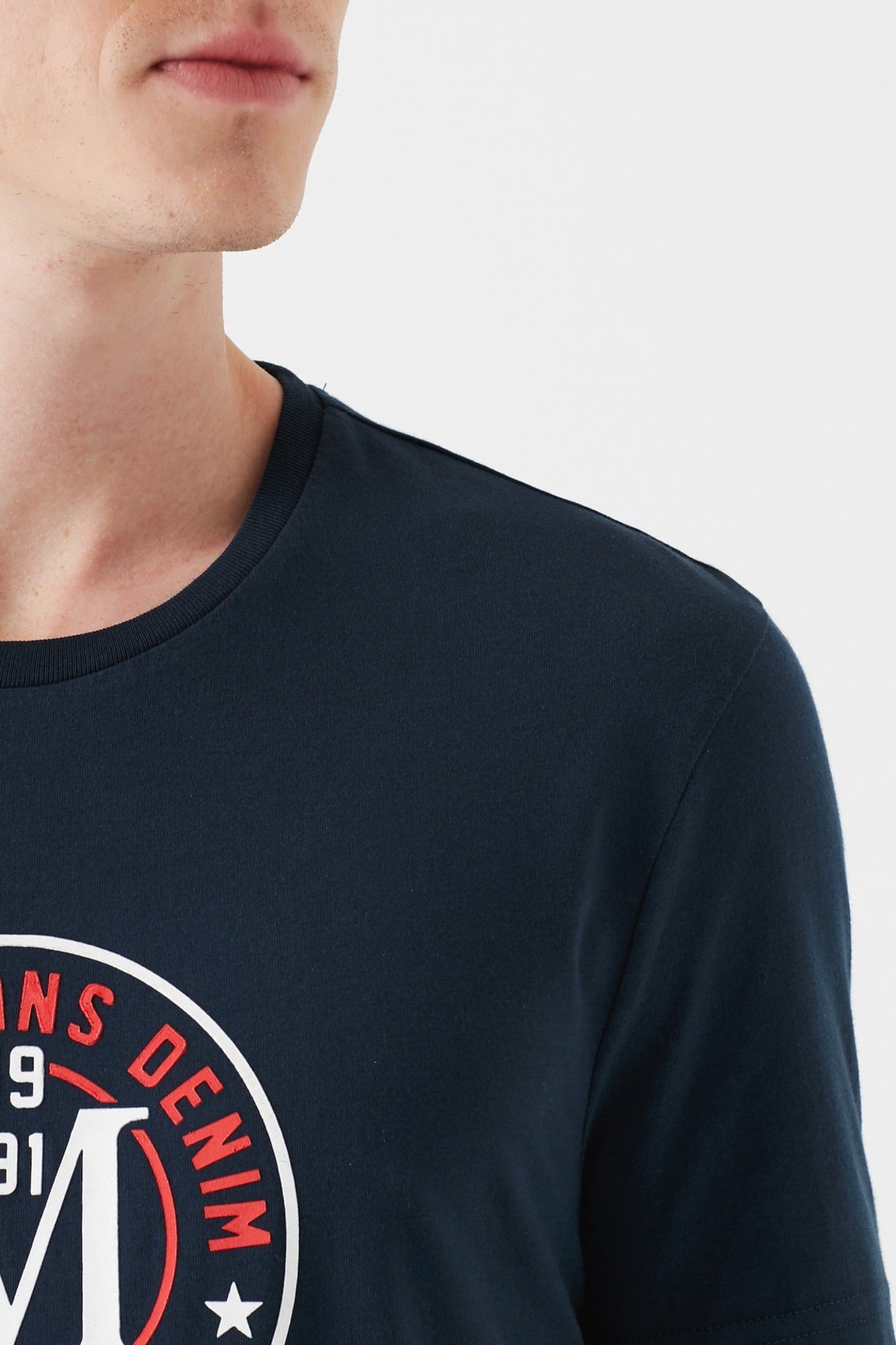065928-30651NEBIMV3NEBIMV3|065928-30651|STDMAVİ CAMPUS BASKILI TİŞÖRT gece lacivert ERKEK T-SHIRT 065928-30651-STD