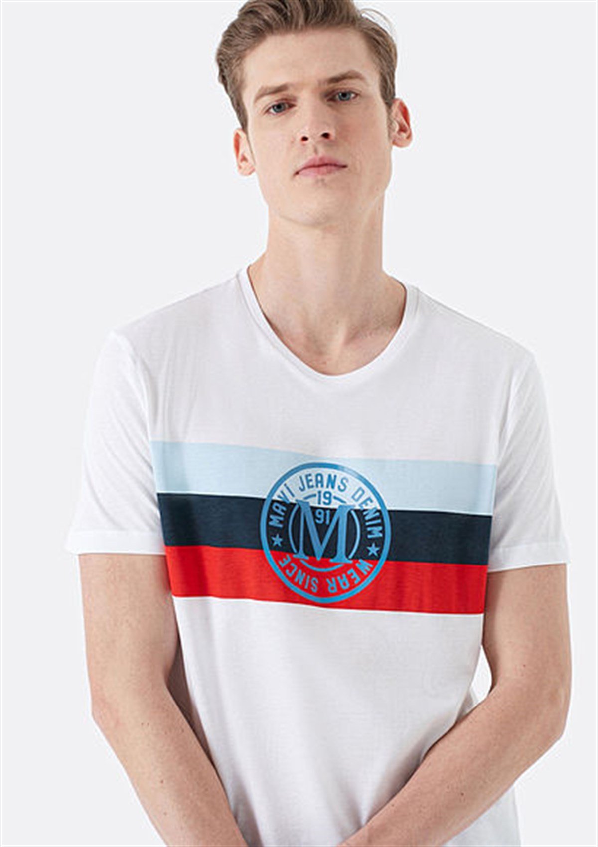 065929-620Mavi Çizgi Baskılı Logo Tişört Beyaz