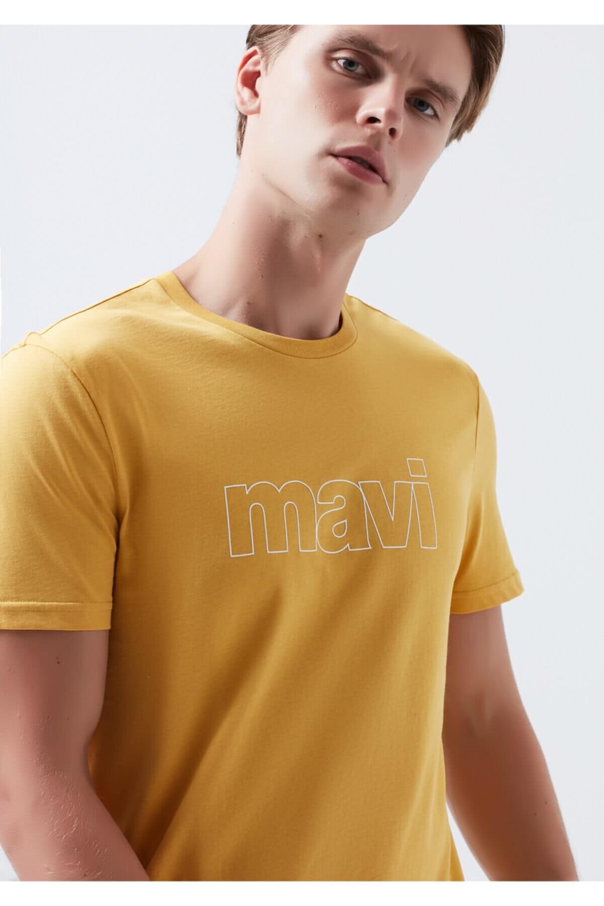 065781-32456Mavi Erkek Logo Tişört Sarı