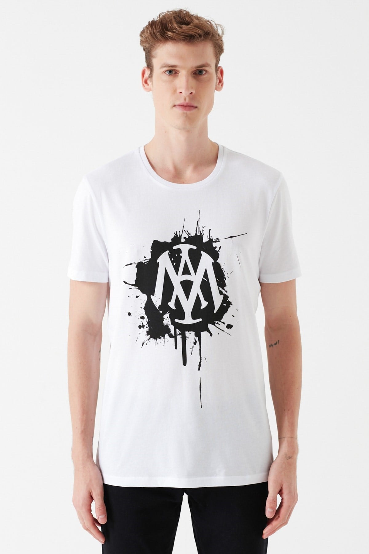 065938-620NEBIMV3NEBIMV3|065938-620|STDMAVİ MÜHÜR LOGO TİŞÖRT beyaz ERKEK T-SHIRT 065938-620-STD