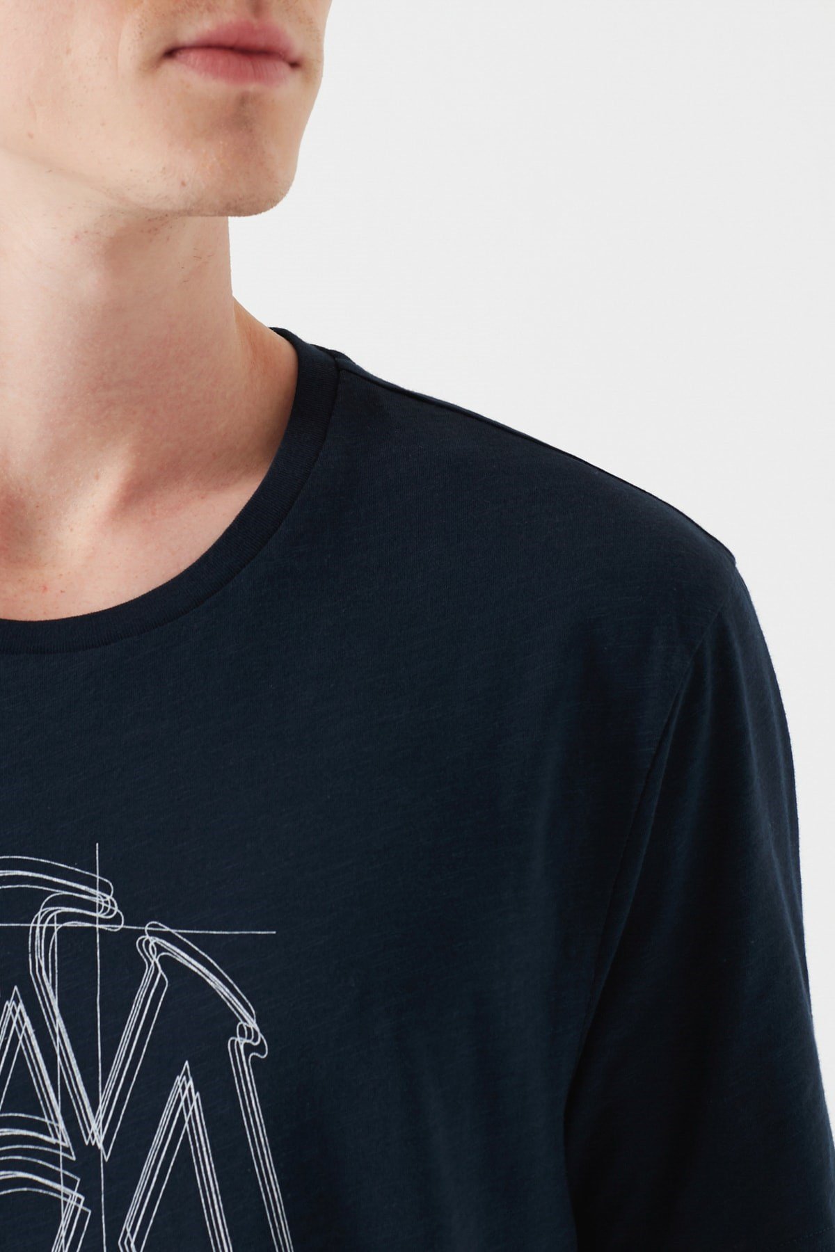 065936-30651NEBIMV3NEBIMV3|065936-30651|STDMAVİ MÜHÜR LOGO TİŞÖRT gece lacivert ERKEK T-SHIRT 065936-30651-STD