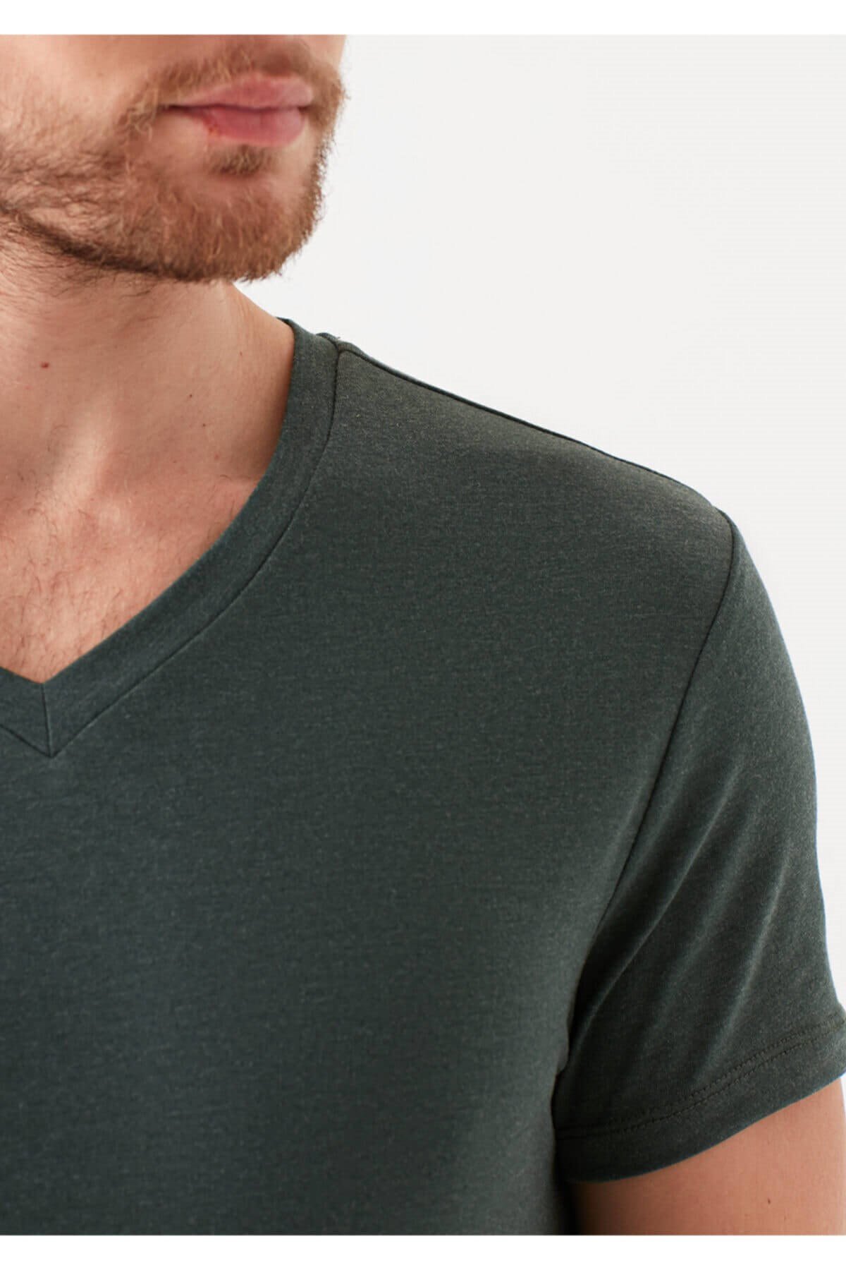 061748-25752Mavi Stretch V Yaka Erkek T-shirt Orman Yeşili
