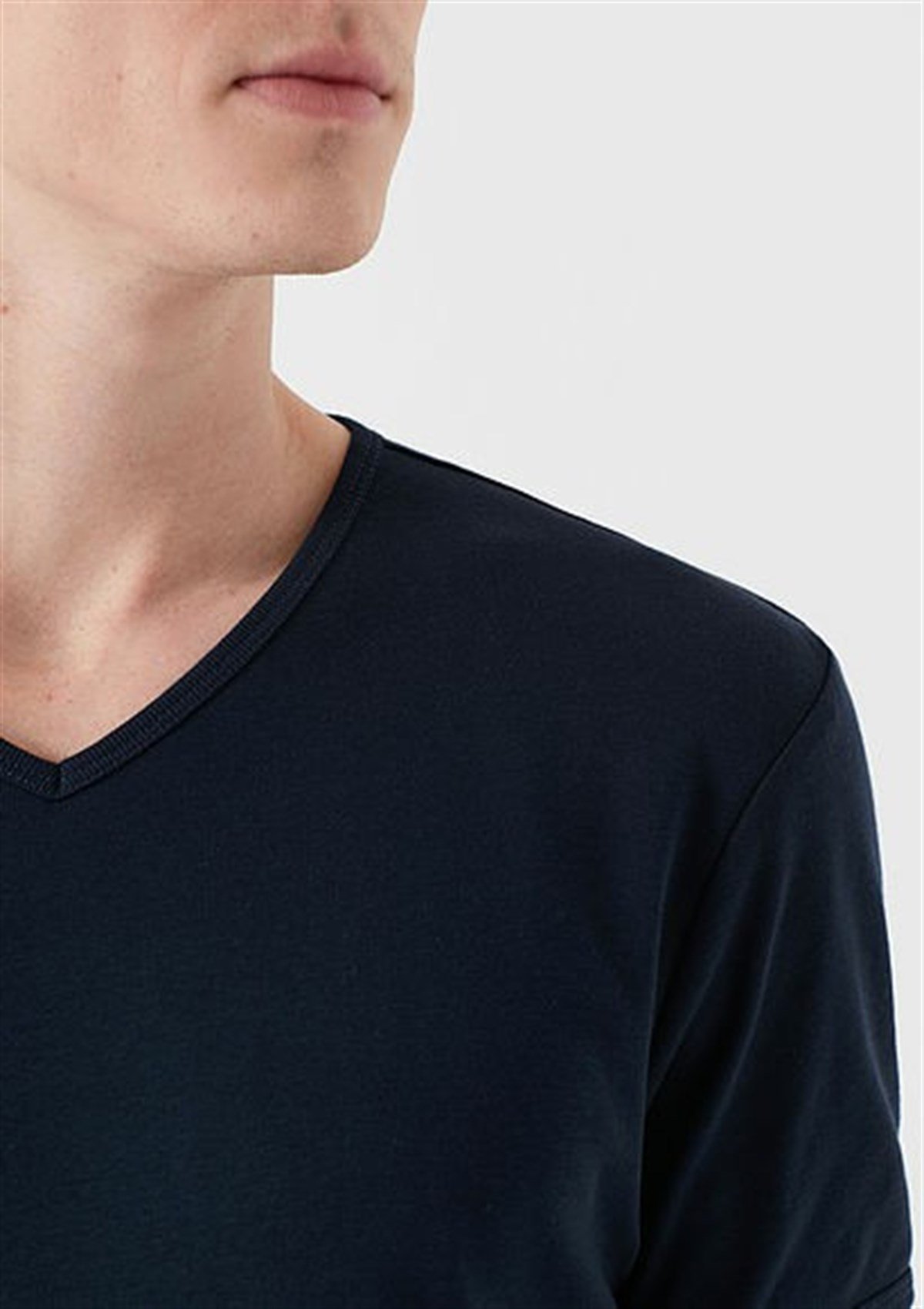 063748-17588MAVİ V YAKA TİŞÖRT koyu lacivert