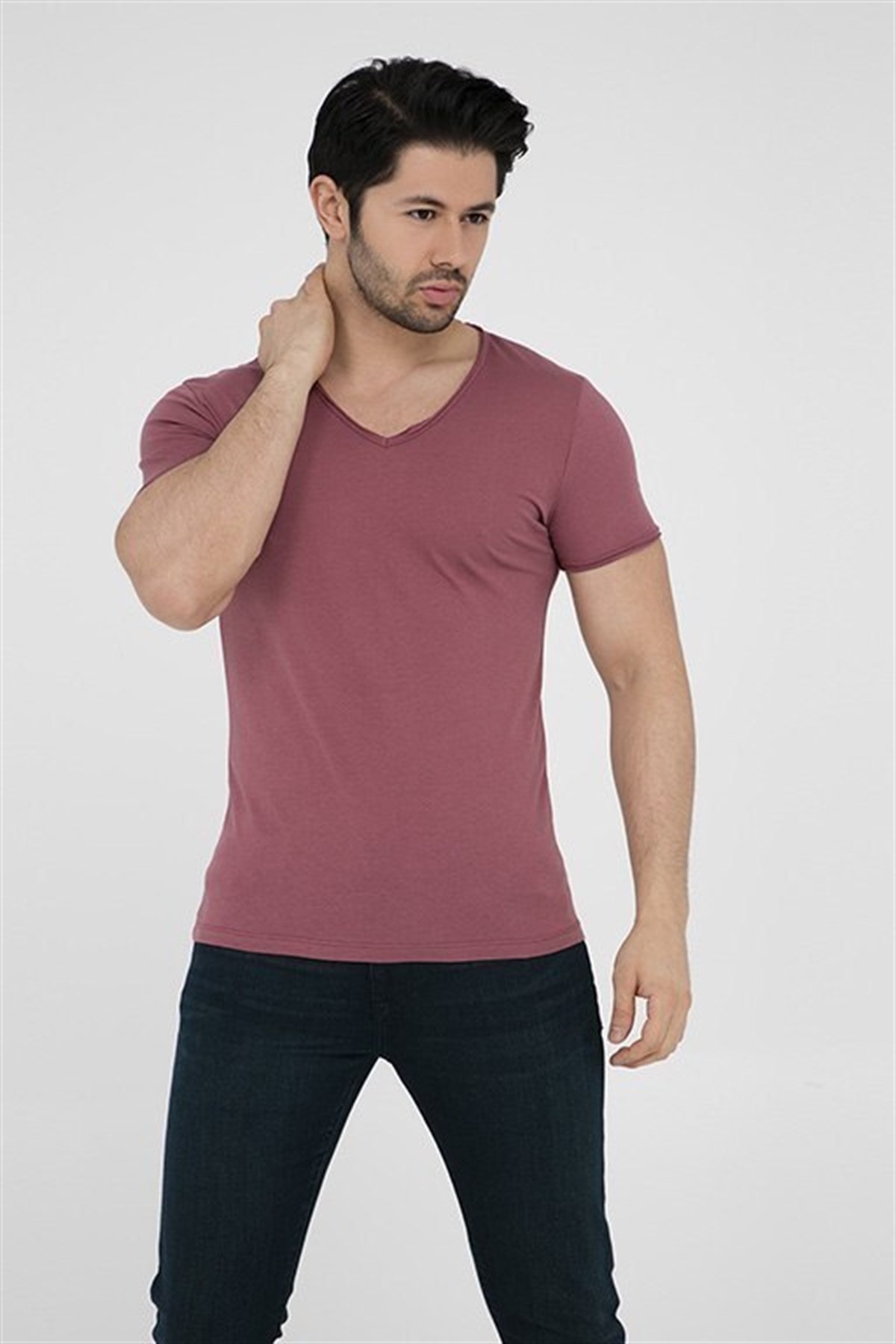 062773-28446NEBIMV3NEBIMV3|062773-28446|R000MAVİ V YAKA TİŞÖRT yanık kırmızı-STD