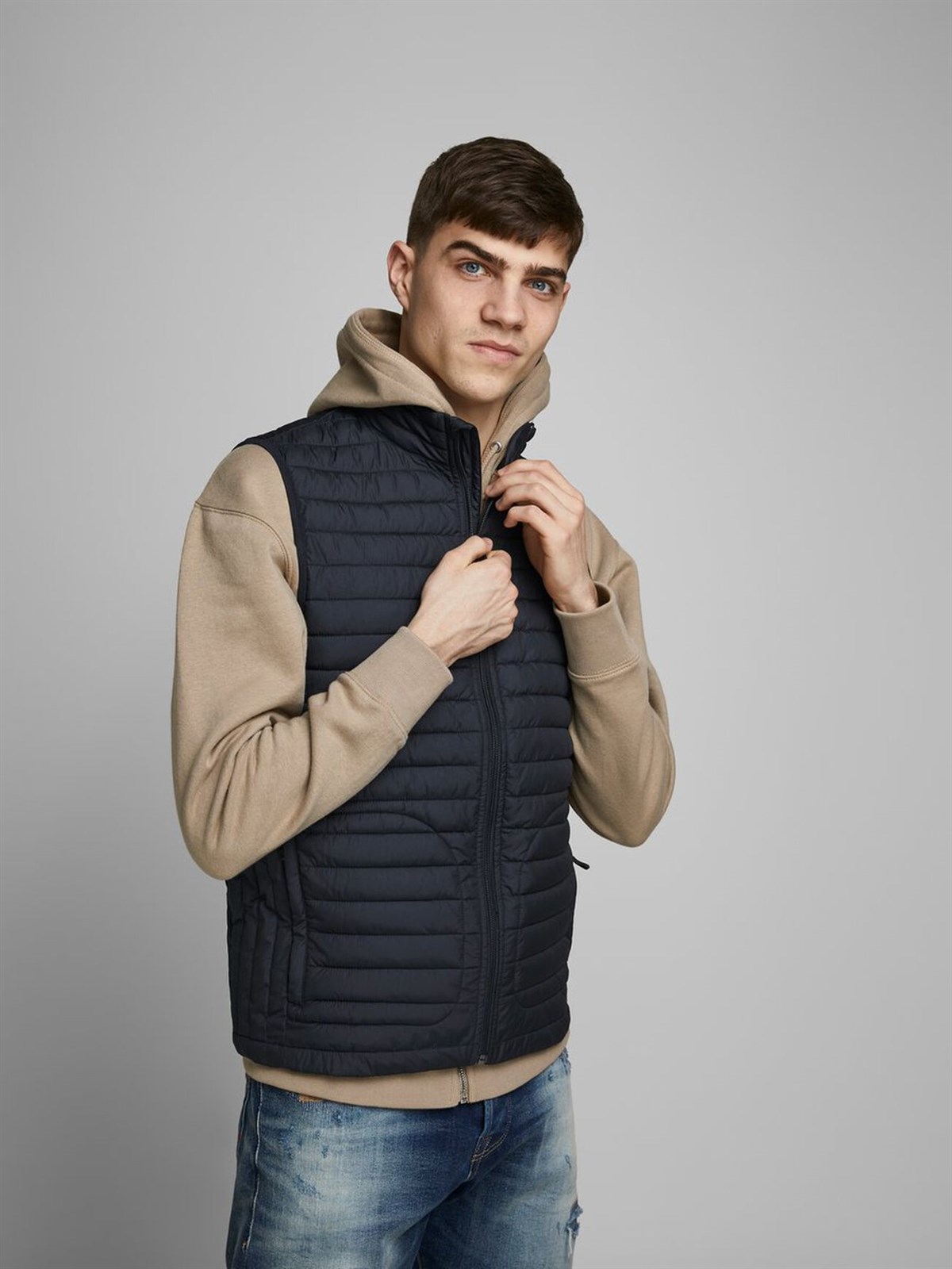 12173814Jack&Jones Jjrick Vest Erkek Yelek