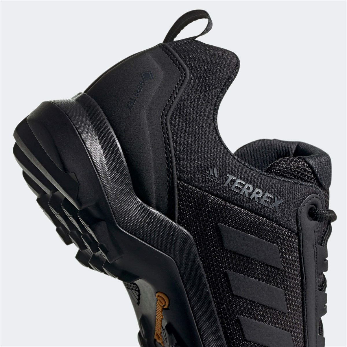 BC0516Adidas Terrex Ax3 Gore-tex Yürüyüş Ayakkabısı