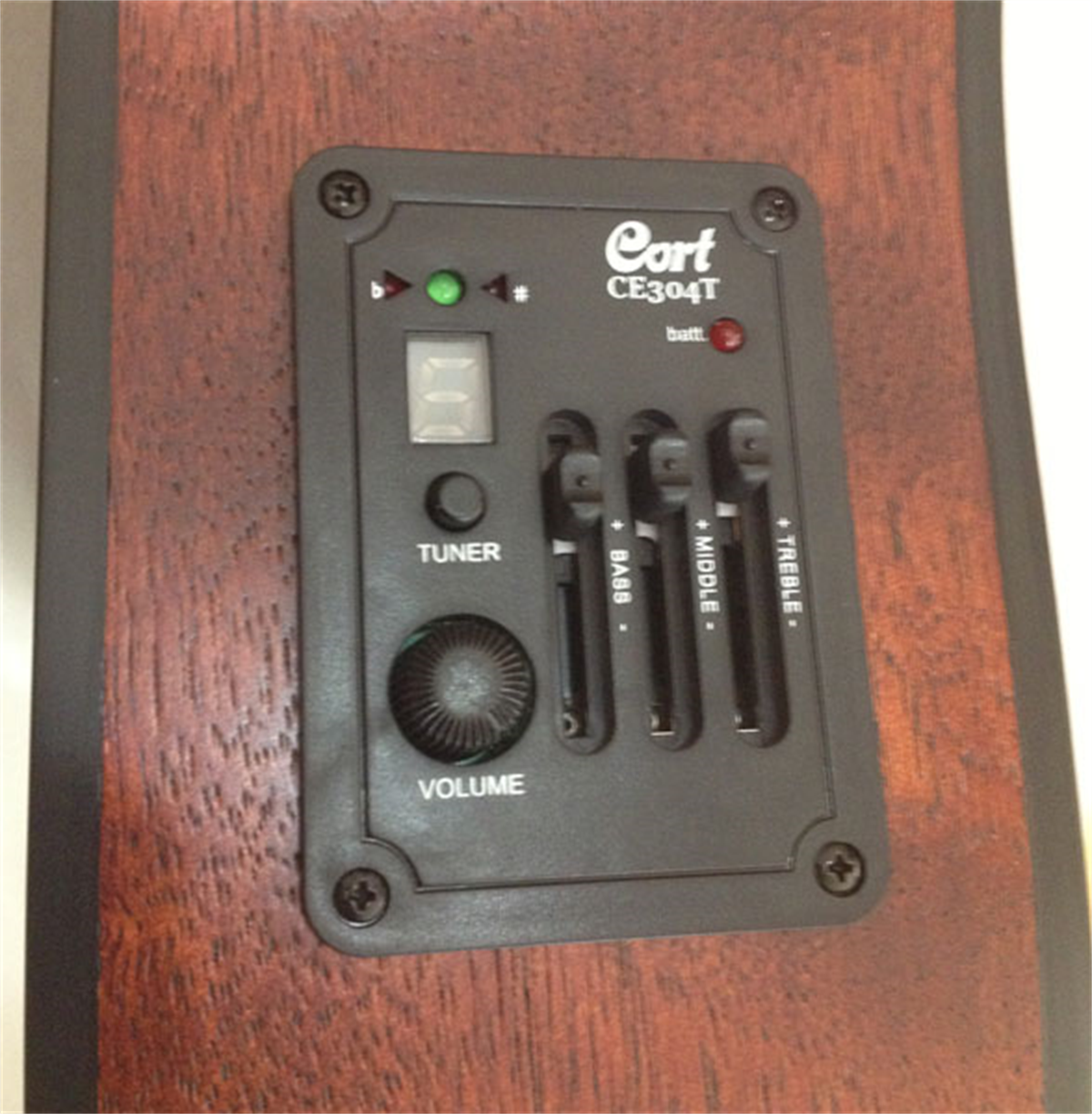 CORT ELEKTRO AKUSTİK GİTAR, KILIFLI, OPEN PORE, LADİN K