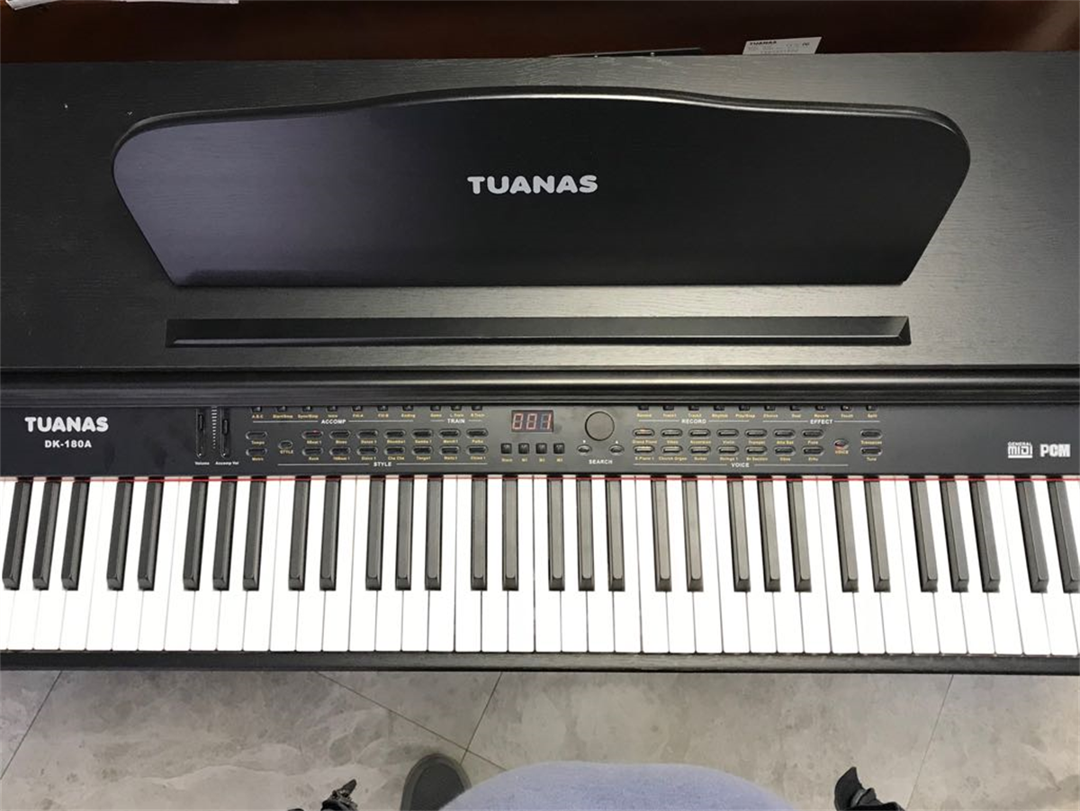 TUANAS DİJİTAL PİYANO AHŞAP GÖRÜNÜMLÜ SİYAH