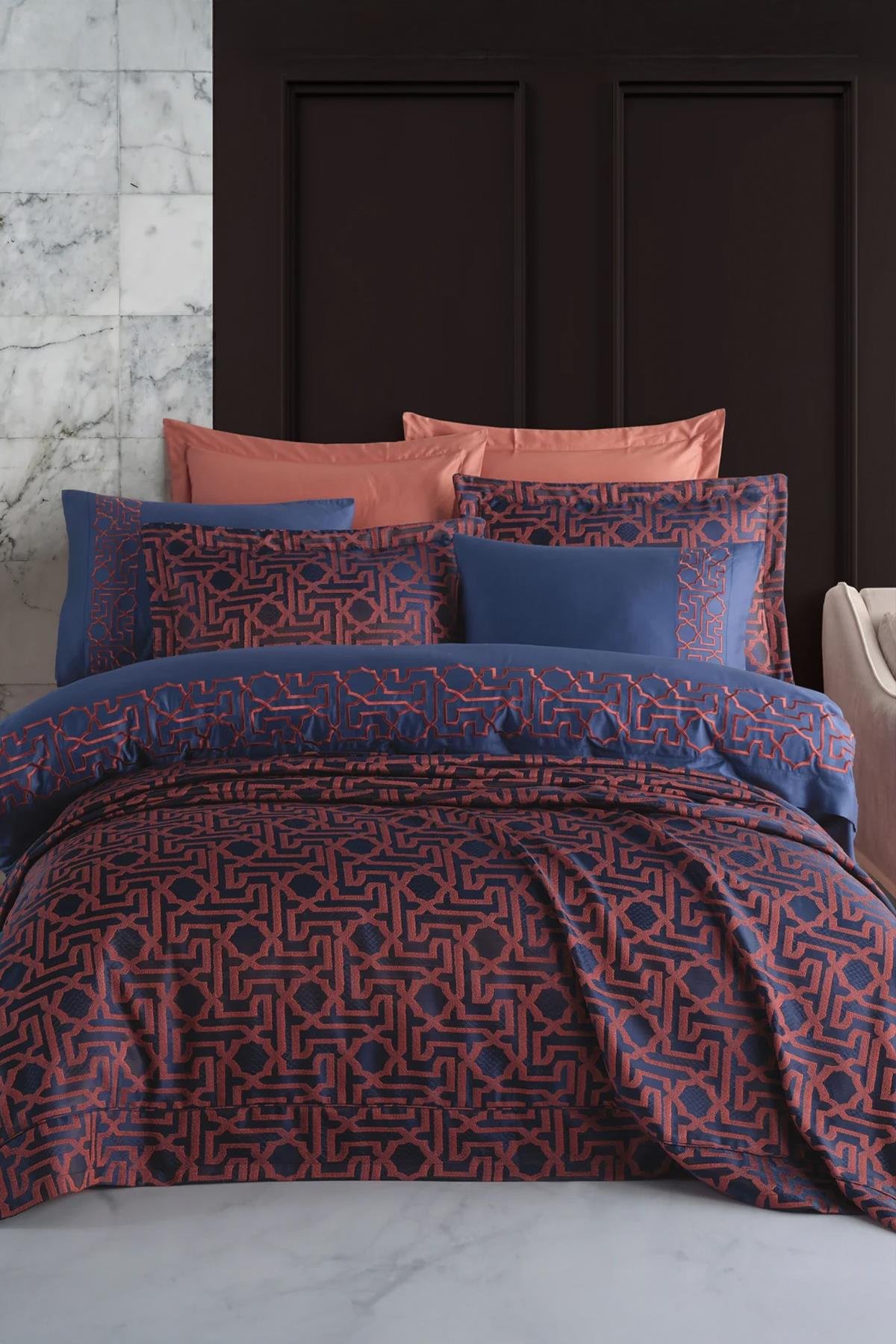 Dantela Vita Luna Nakışlı Nevresim Yatak Örtüsü Seti Kiremit