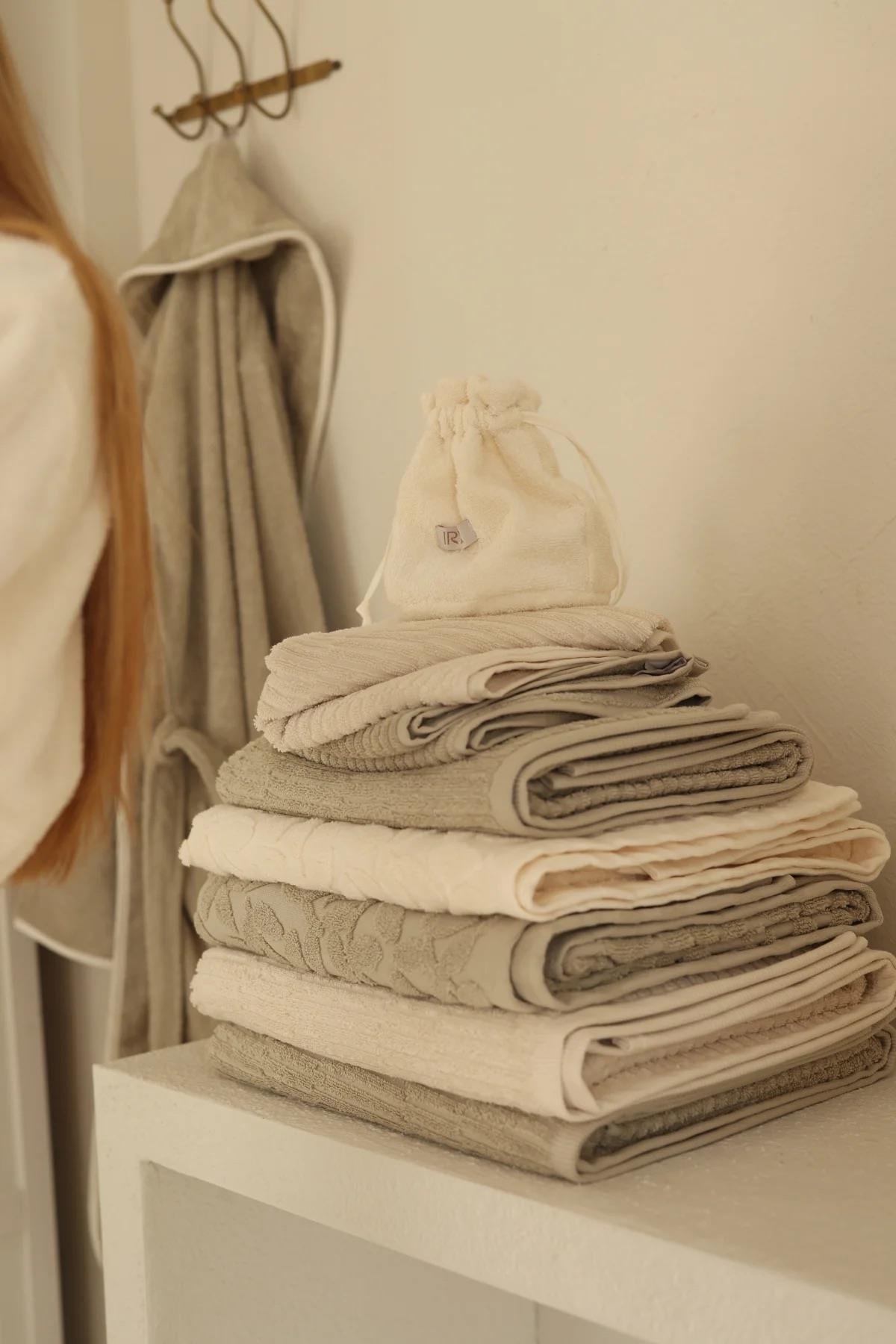 İrya Allesi Pamuk Havlu Krem 50x90 Cm