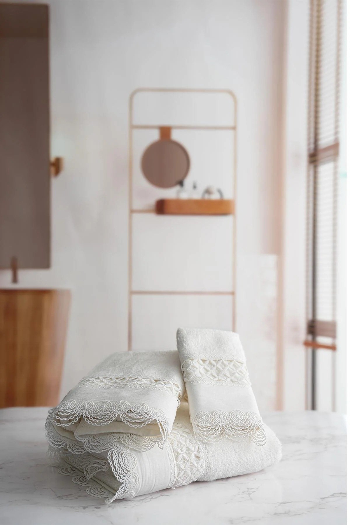 Royal Nazik Queen Banyo Havlu Krem 90x150 Cm - NH-000000160090150KREM