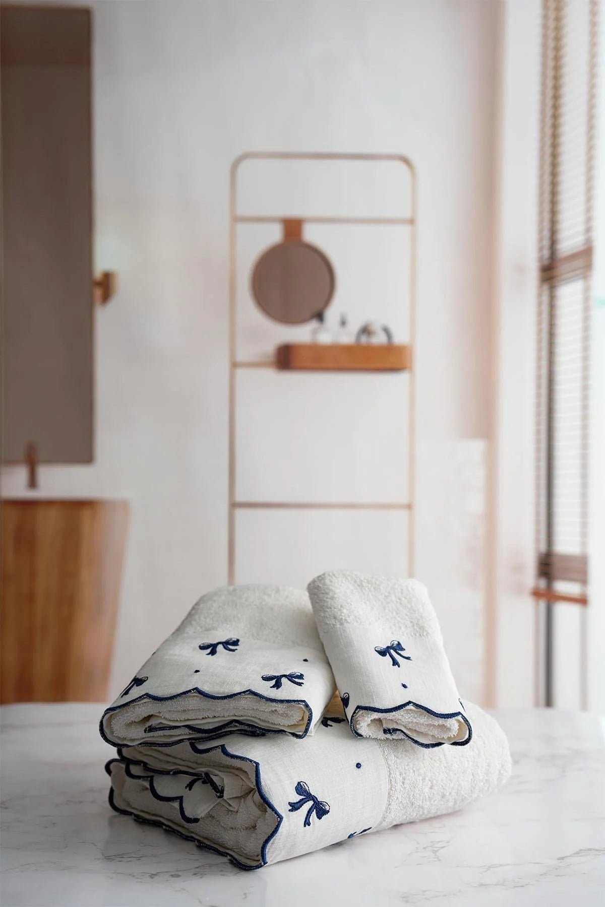 Royal Nazik Serena Banyo Havlu Lacivert 90x150 Cm - NH-000000129790150LACIVERT