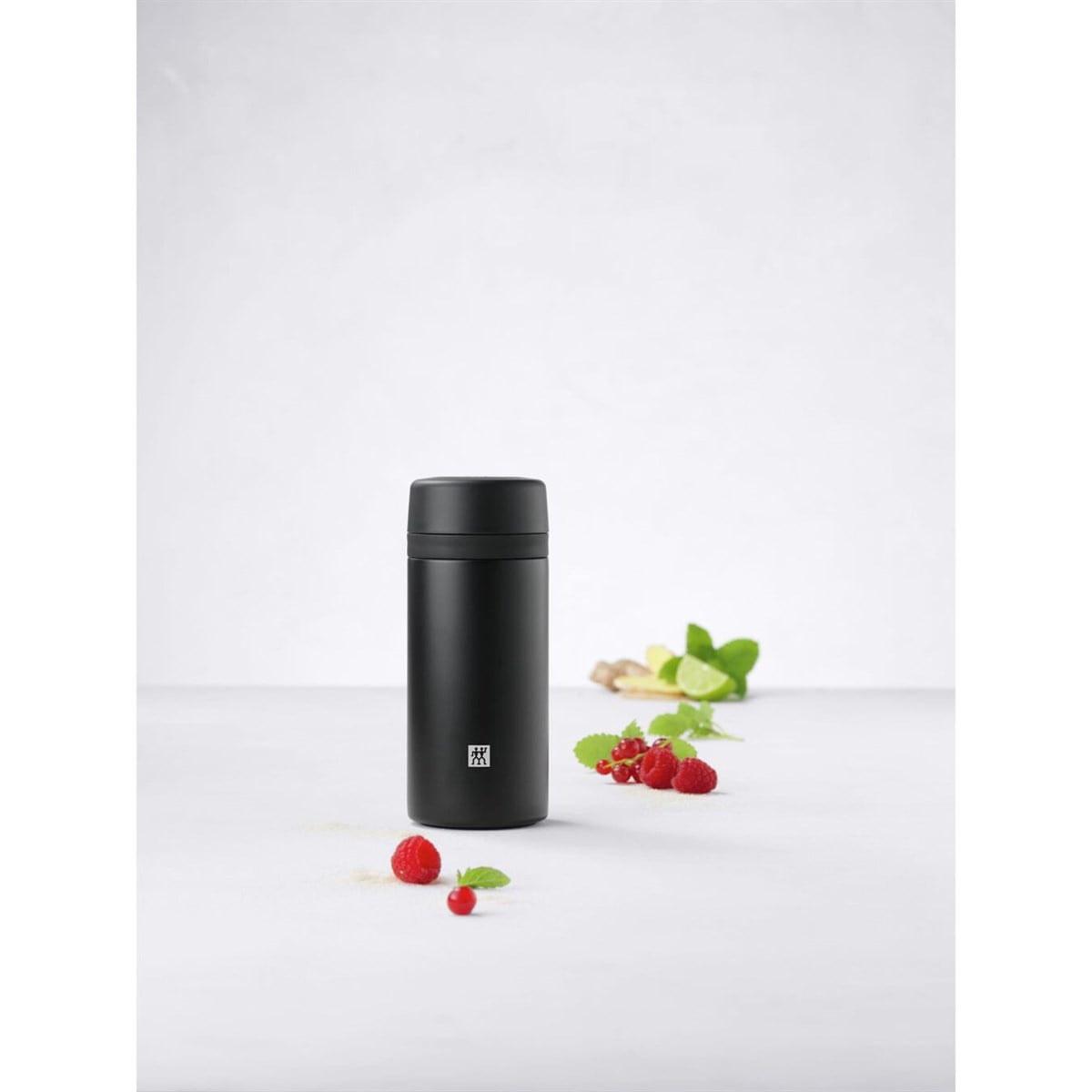Zwilling Süzgeçli Termos 420 ml Siyah