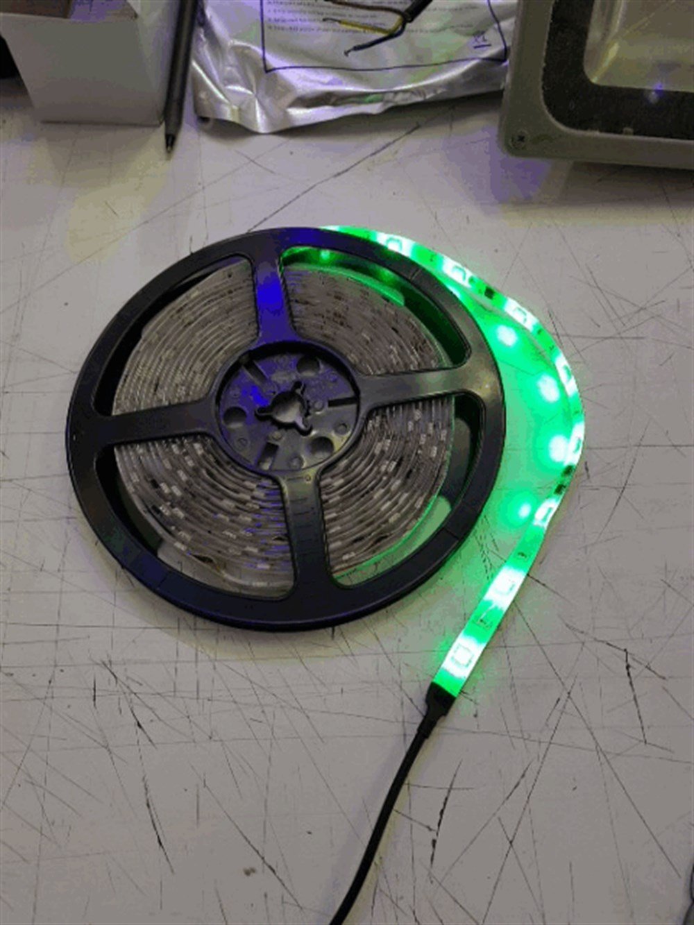 AKAR ANİMASYONLU 3 ÇİPLİ ŞERİT LED