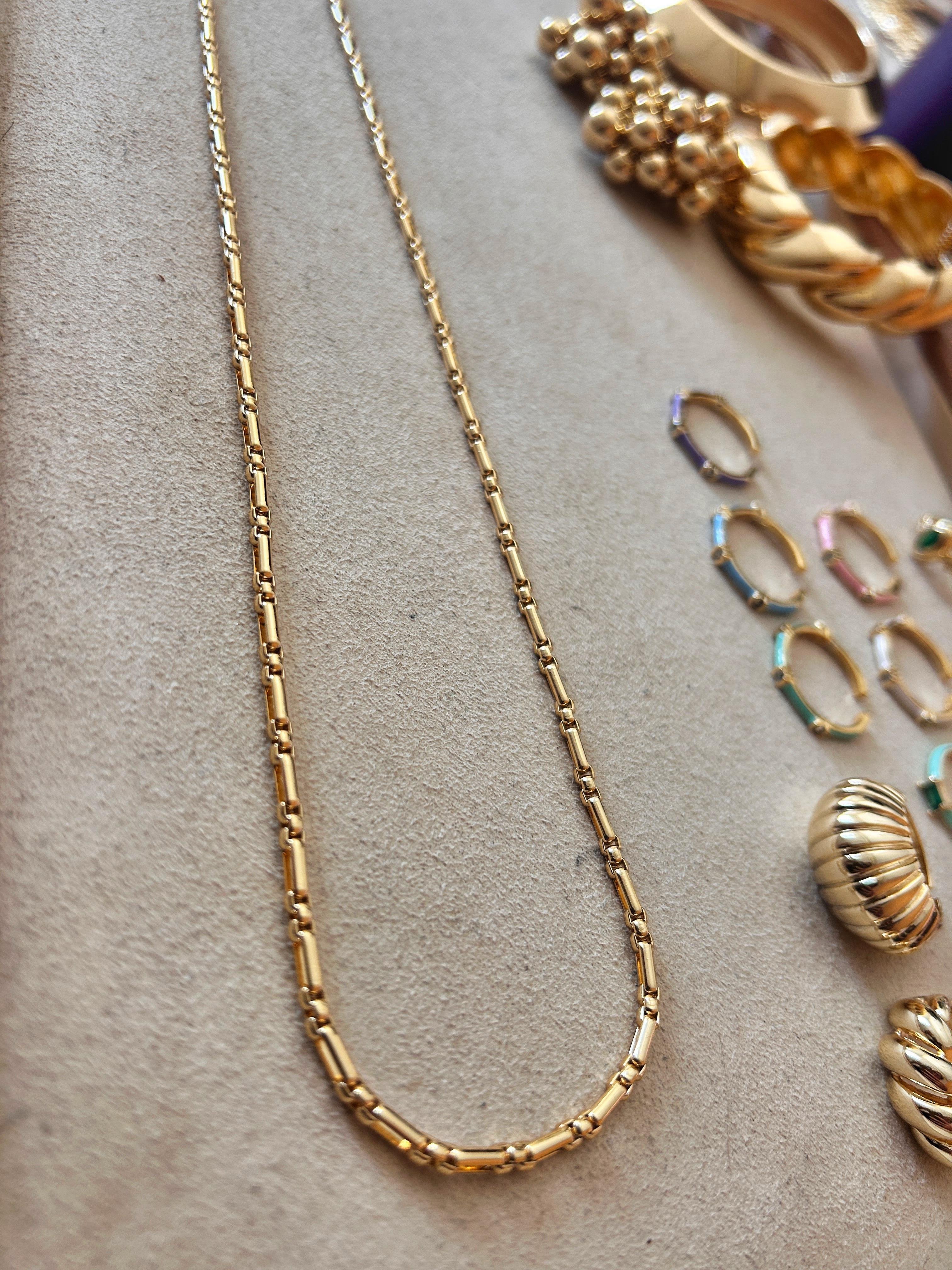 Bujiteri küpeLa MervARA BORU ZİNCİR GOLD KOLYE 60 CMARA BORU ZİNCİR GOLD KOLYE 60 CM