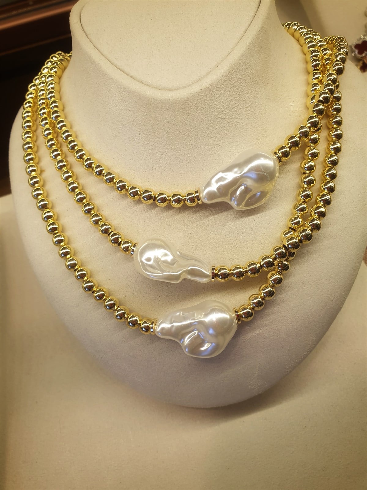 Bujiteri KolyeLa MervBIG INCI CHOCKER KOLYEBIG INCI CHOCKER KOLYE