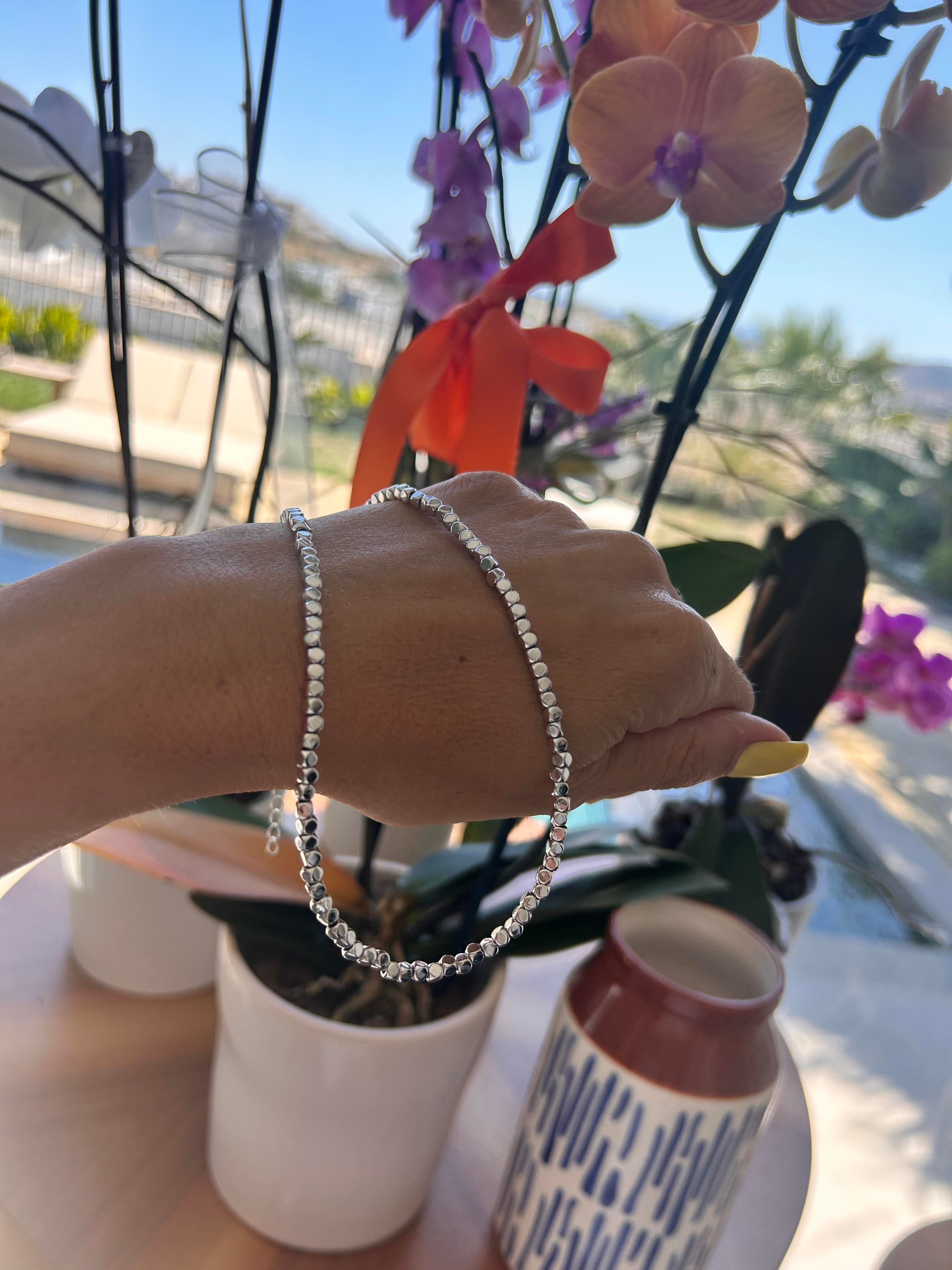 Bujiteri küpeLa MervCIRCLE CHOCKER GÜMÜŞ KOLYE 38 CMCIRCLE CHOCKER GÜMÜŞ KOLYE 38 CM
