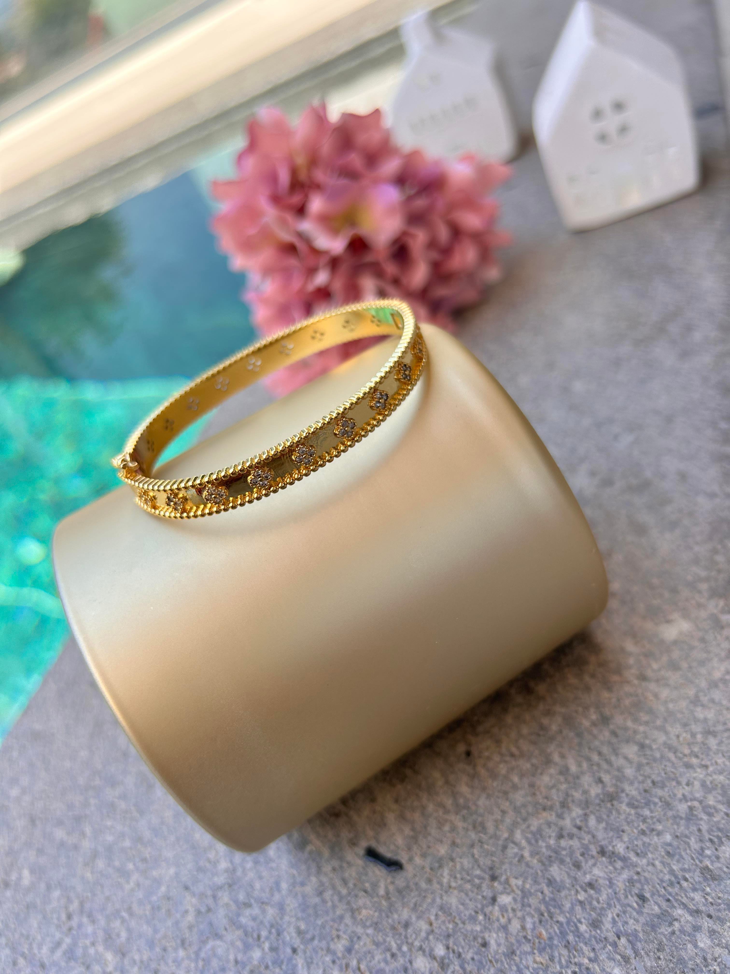 BİLEKLİKLa MervMERV FAV GOLD BILEKLIKMERV FAV  GOLD BILEKLIK