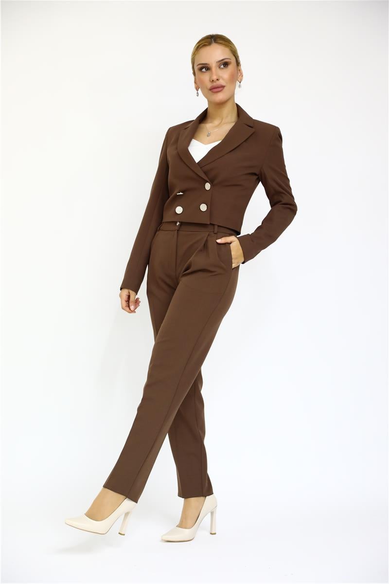  Mini Blazer Ceket & Pileli Paça Pantolon Takım-Kestane Önder Özsoy 1048503 Mini Blazer Ceket & Pileli Boru  Paça Pantolon Takım
