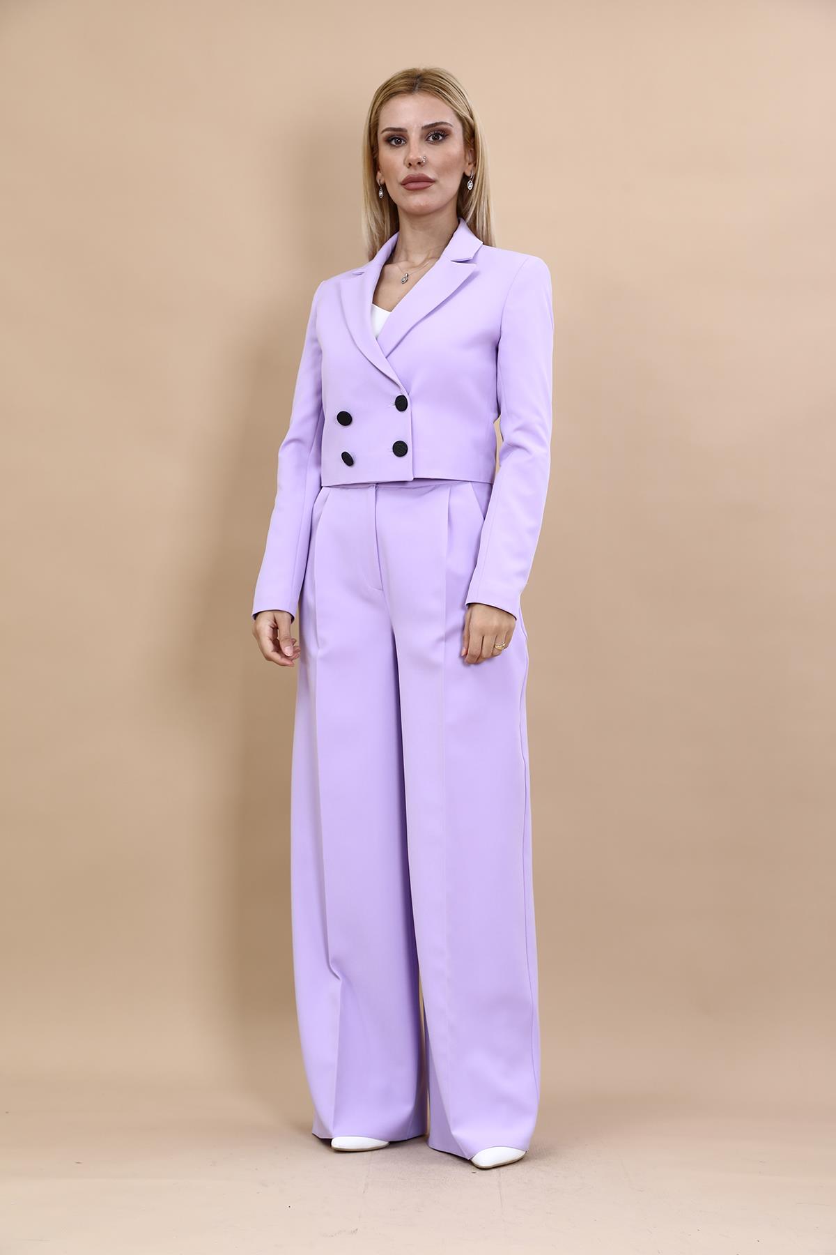  Mini Blazer Ceket & Yüksek Bel Pileli Bol Paça Pantolon Takım-Menekşe Önder Özsoy 1048521 Mini Blazer Ceket & Yüksek Bel Pileli Bol Paça Pantolon Takım