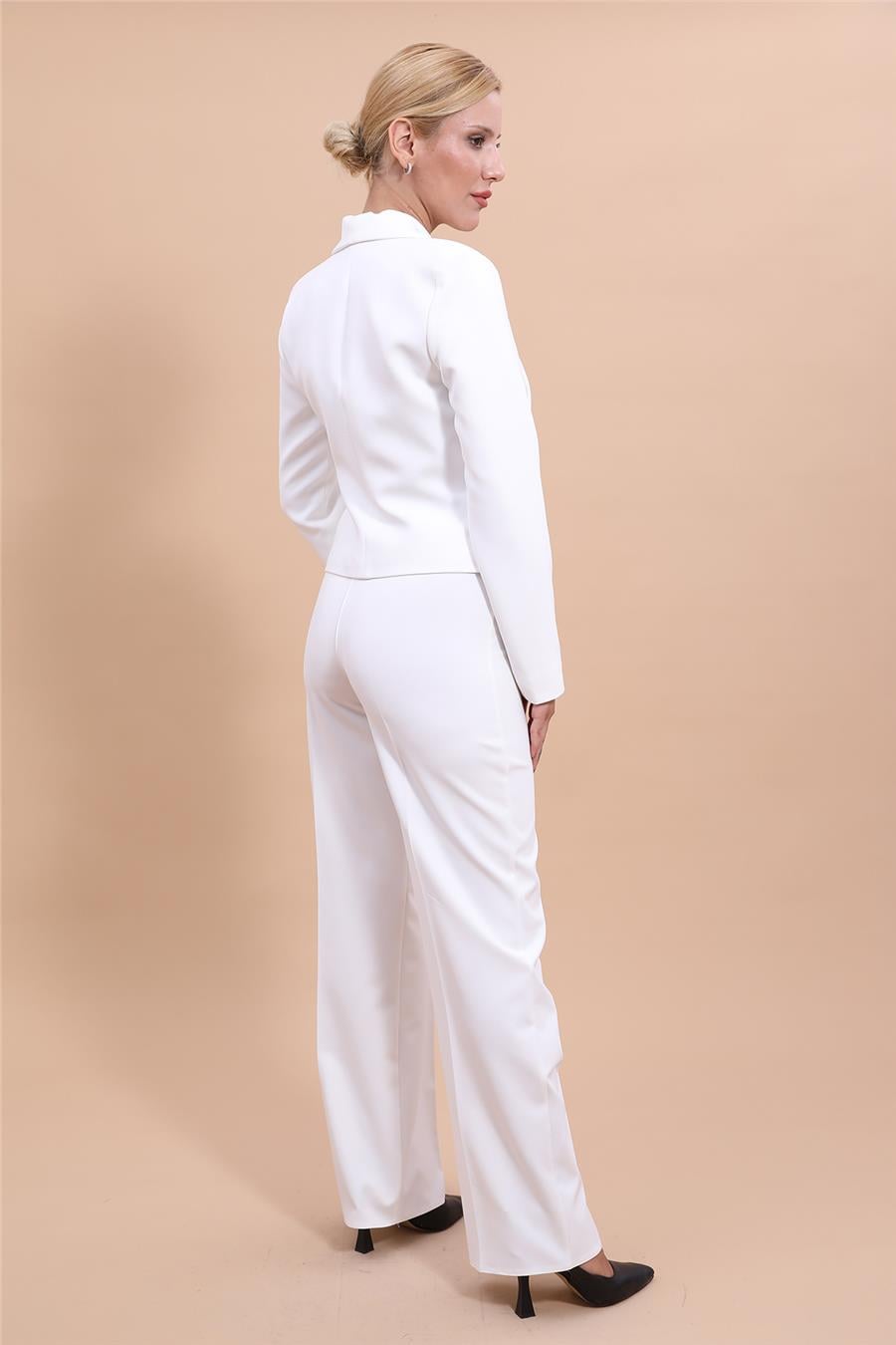 Amerikan Yaka Kısa Klasik Ceket & Bol Paça Pantolon-Beyaz Önder Özsoy 1032520 Mini Ceket & Bol Paça Pantolon Takım