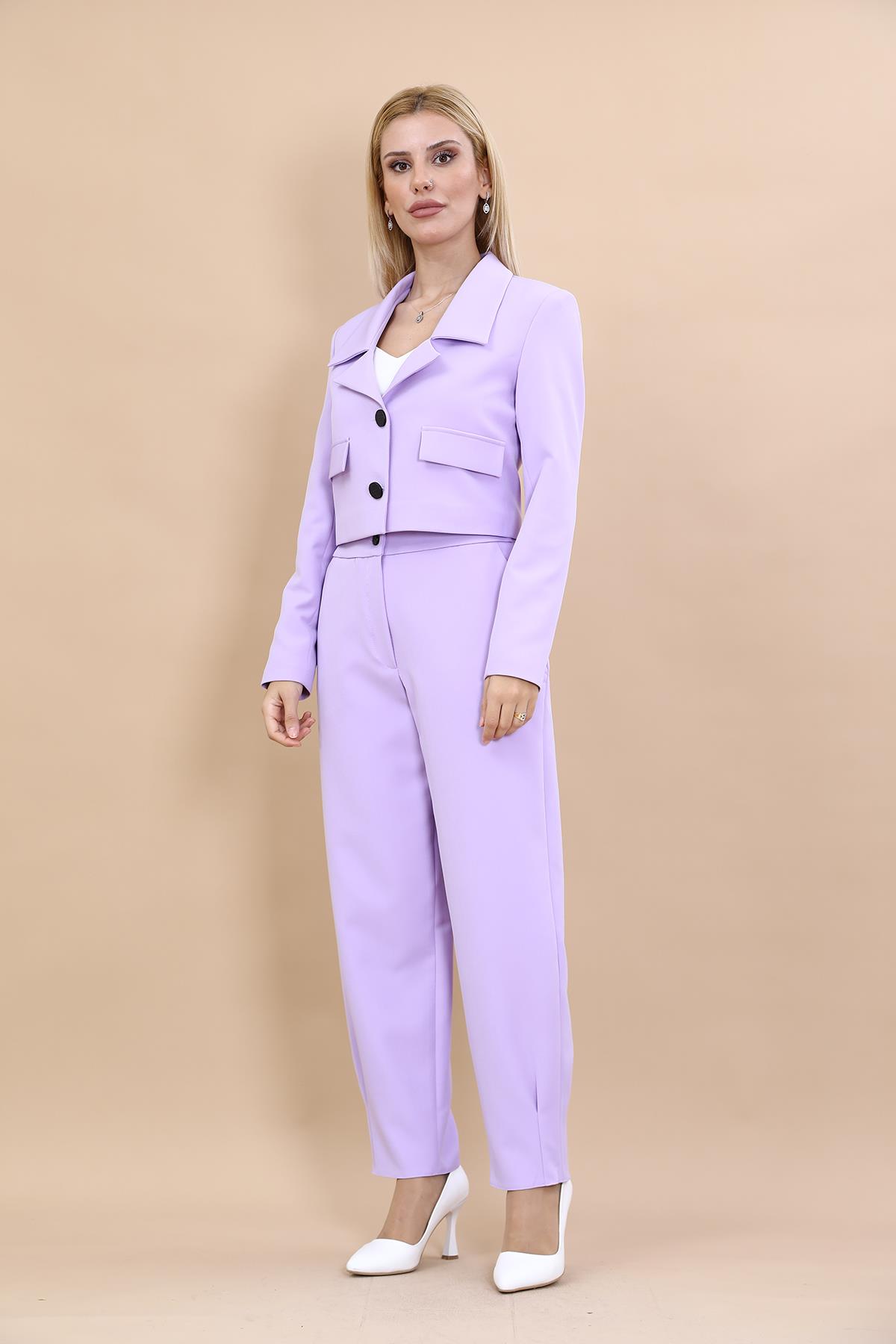 Düşük Yaka Mini Ceket & Pileli Paça Pantolon Takım-Menekşe Önder Özsoy 1055532 Düşük Yaka Mini Ceket & Pileli Paça Pantolon Takım