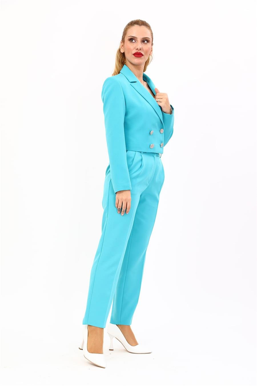 Erkek Yaka Kuruvaze Kısa Ceket & Kemerli Köprülü Dar Paça Pantolon-Turkuaz Önder Özsoy 1048503 Mini Blazer Ceket & Pileli Boru  Paça Pantolon Takım