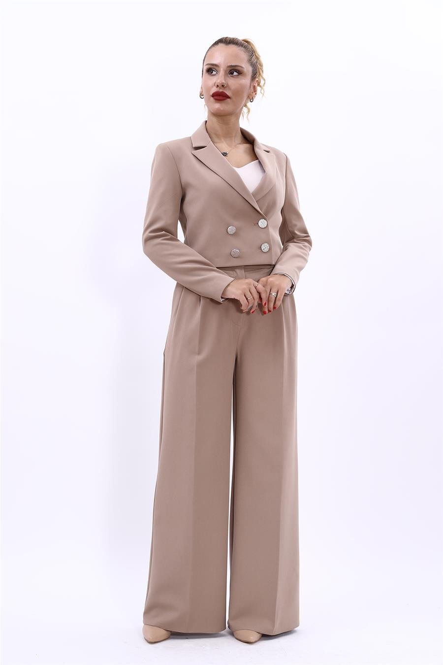 Erkek Yaka Kuruvaze Kısa Ceket & Korsaj Kemer Yüksek Bel Palazzo Pantolon-Taş Önder Özsoy 1048521 Mini Blazer Ceket & Yüksek Bel Pileli Bol Paça Pantolon Takım