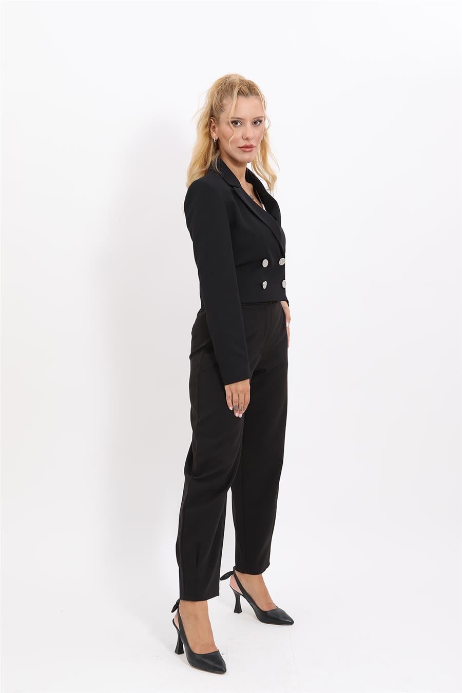 Erkek Yaka Kuruvaze Kısa Ceket & Paçası Pileli Pantolon-Siyah Önder Özsoy 1048532 Mini Blazer Ceket & Pileli Paça Pantolon Takım