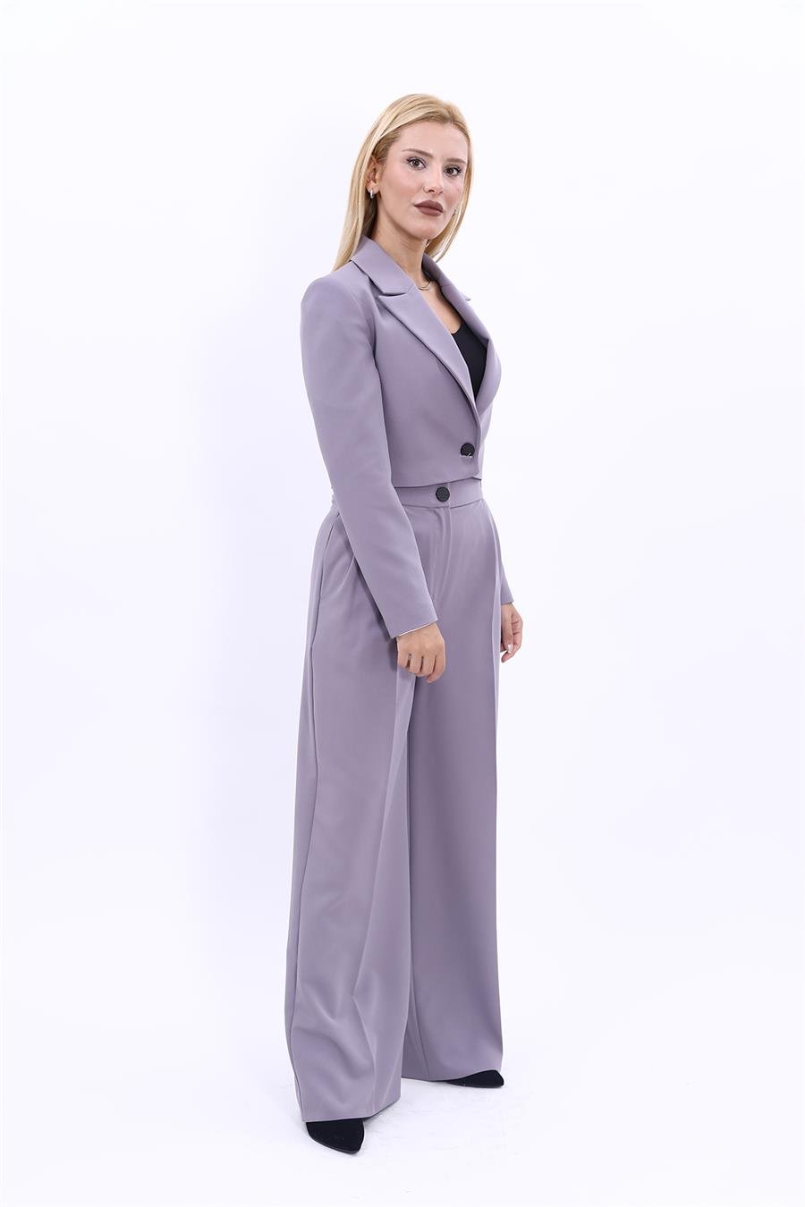 Erkek Yaka Tek Düğmeli Kısa Ceket & Erkek Yaka Drape Kollu Kısa Ceket-Antrasit Önder Özsoy 1073521 Tek Düğme Mini Ceket & Yüksek Bel Pileli Bol Paça Pantolon Takım