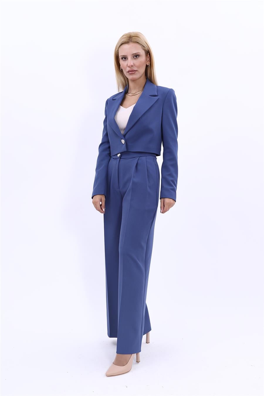 Erkek Yaka Tek Düğmeli Kısa Ceket & Erkek Yaka Drape Kollu Kısa Ceket-İndigo Önder Özsoy 1073521 Tek Düğme Mini Ceket & Yüksek Bel Pileli Bol Paça Pantolon Takım
