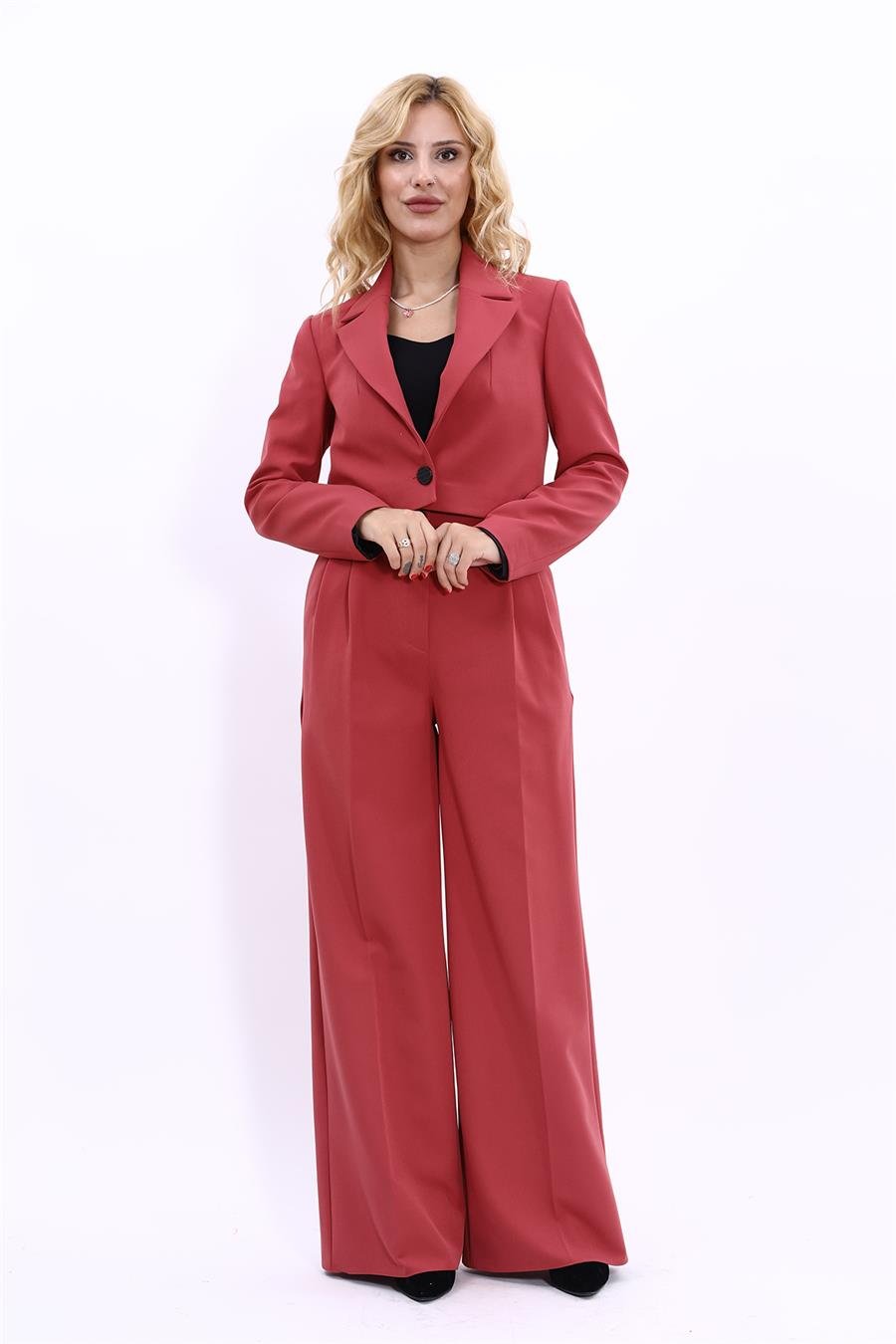 Erkek Yaka Tek Düğmeli Kısa Ceket & Erkek Yaka Drape Kollu Kısa Ceket-Kiremit Önder Özsoy 1073521 Tek Düğme Mini Ceket & Yüksek Bel Pileli Bol Paça Pantolon Takım