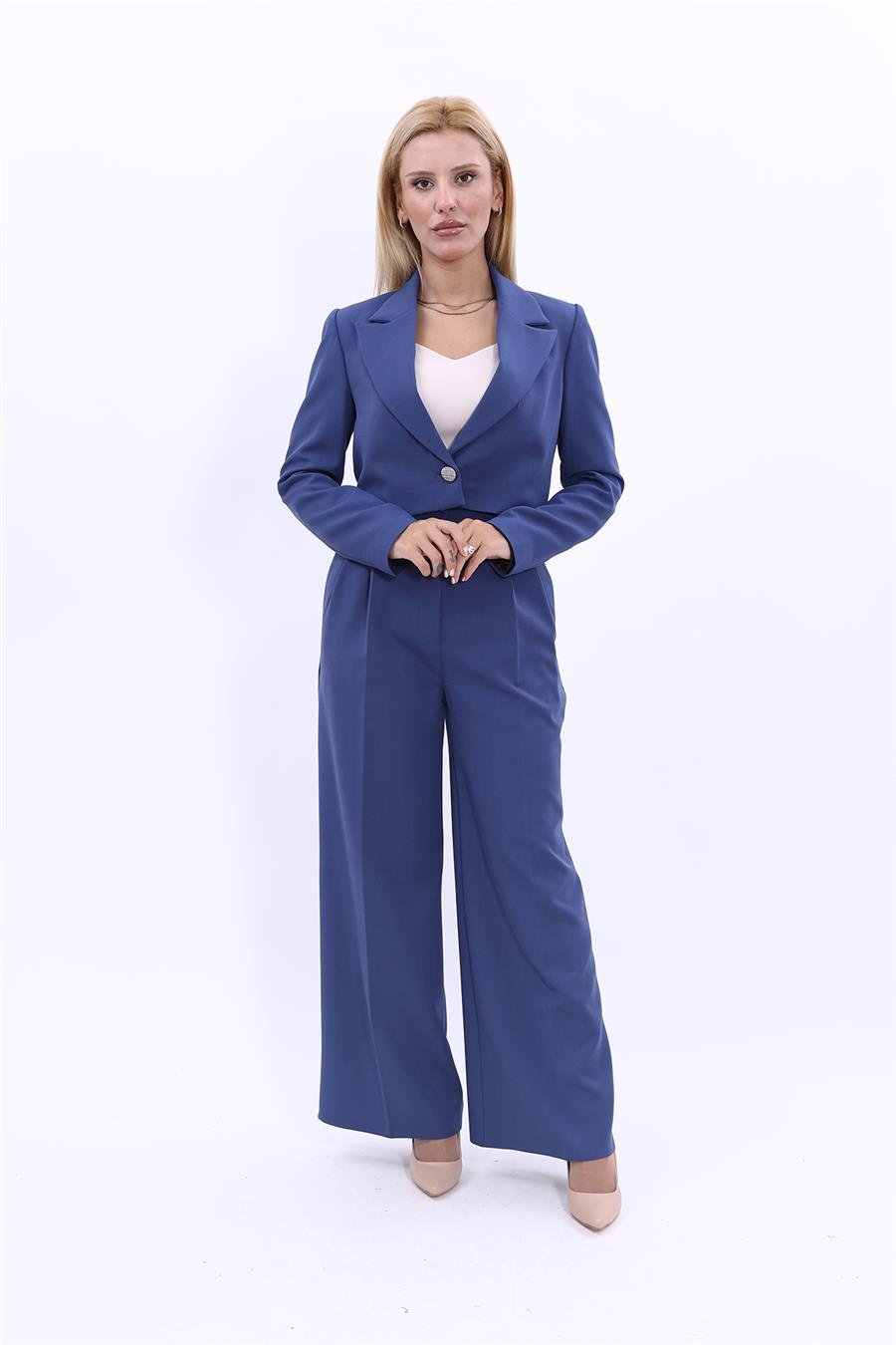 Erkek Yaka Tek Düğmeli Kısa Ceket & Erkek Yaka Drape Kollu Kısa Ceket-İndigo Önder Özsoy 1073521 Tek Düğme Mini Ceket & Yüksek Bel Pileli Bol Paça Pantolon Takım