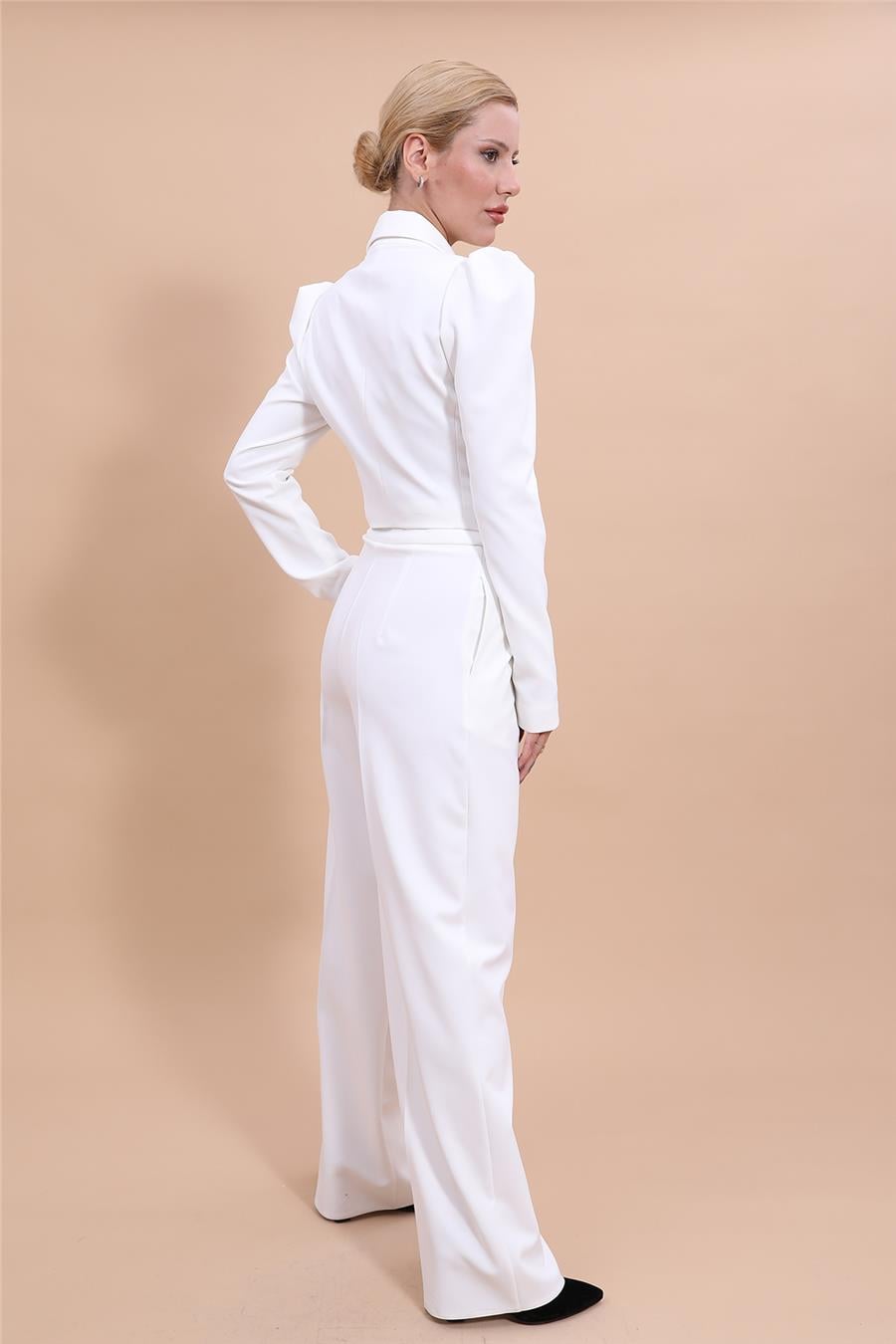 Gömlek Yaka Kısa Ceket & Erkek Yaka Drape Kollu Kısa Ceket-Beyaz Önder Özsoy 1057521 Drape Ceket & Yüksek Bel Pileli Bol Paça Pantolon Takım