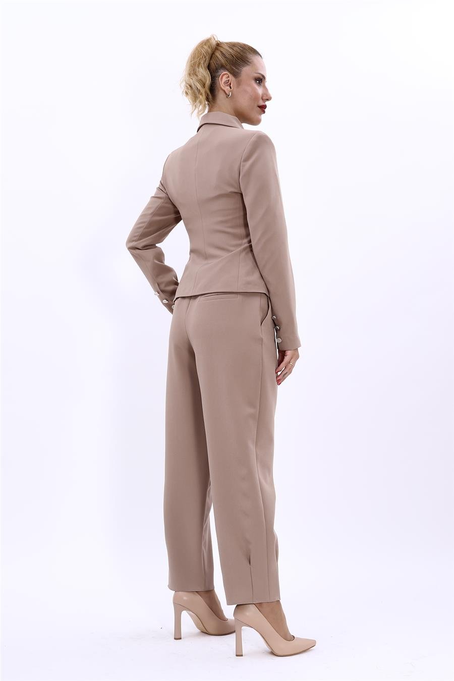 Gömlek Yaka Klasik Ceket &  Paçası Pileli Pantolon-Taş Önder Özsoy 1054532 Peplum Ceket & Pile Paçalı Pantolon Takım