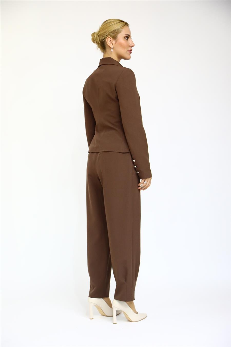 Gömlek Yaka Klasik Ceket &  Paçası Pileli Pantolon-Kestane Önder Özsoy 1054532 Peplum Ceket & Pile Paçalı Pantolon Takım