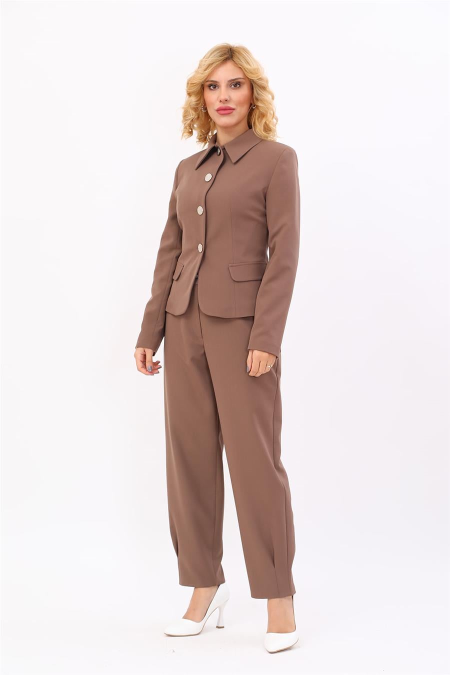 Gömlek Yaka Klasik Ceket &  Paçası Pileli Pantolon-Kahve Önder Özsoy 1054532 Peplum Ceket & Pile Paçalı Pantolon Takım